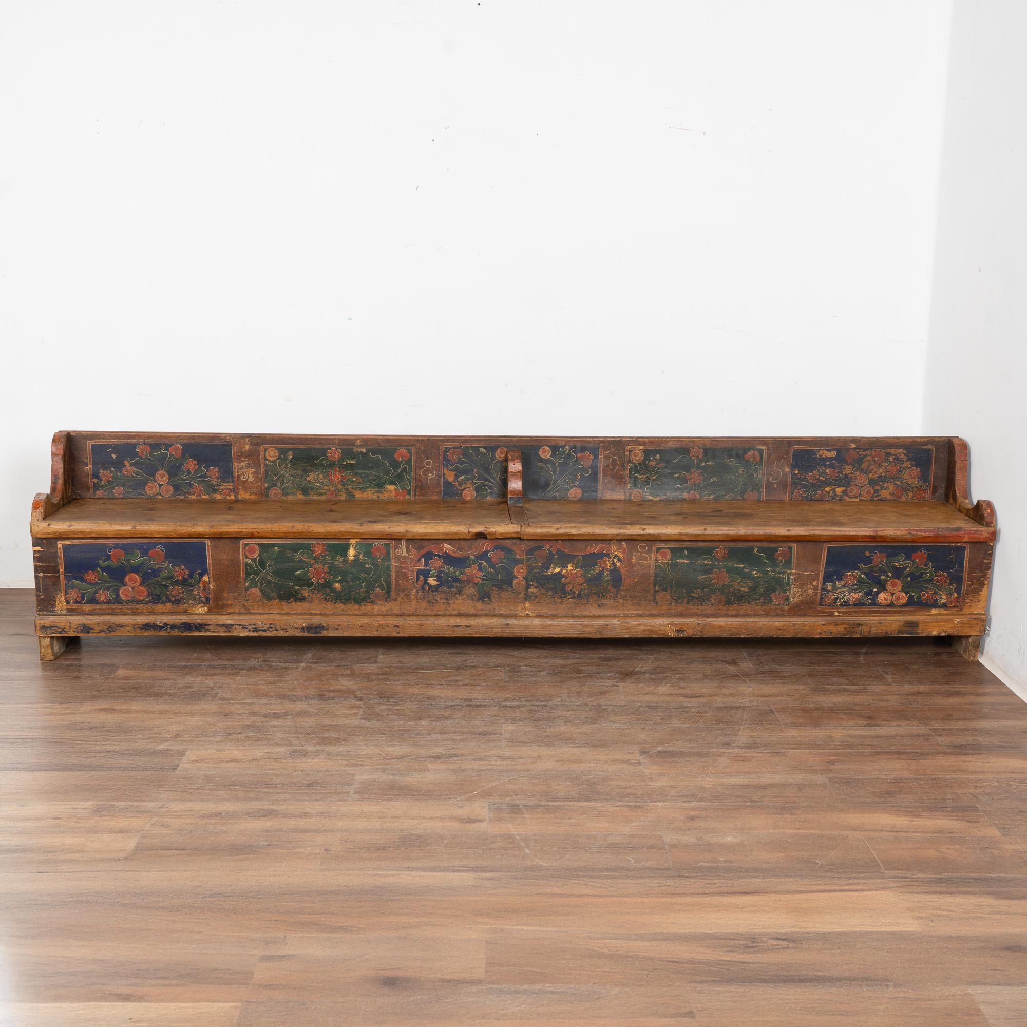 Original handbemalte blaue lange Bank mit Ablage von 1880 (Volkskunst) im Angebot