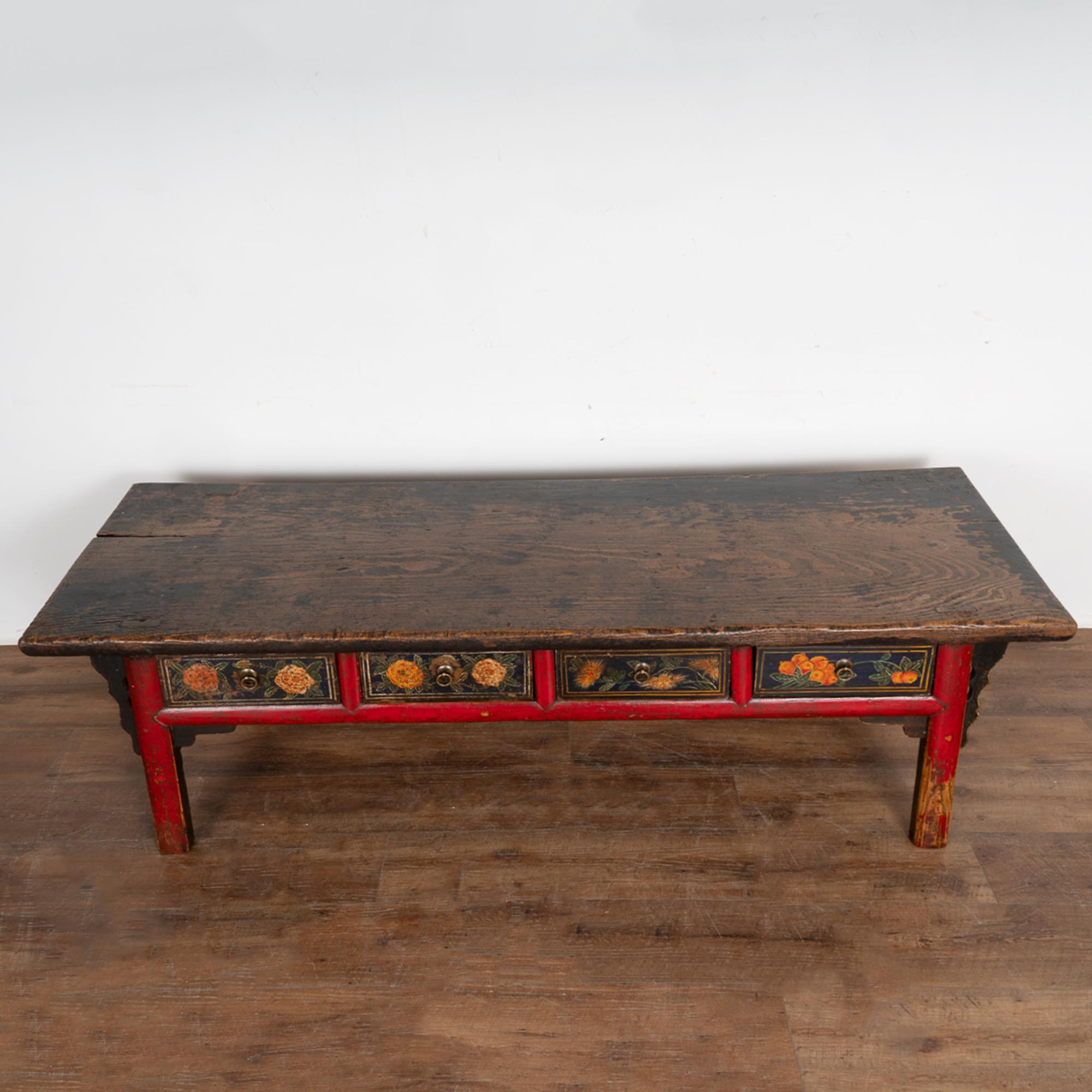 Chinese Export Original Hand Painted Coffee Table, China, circa 1820