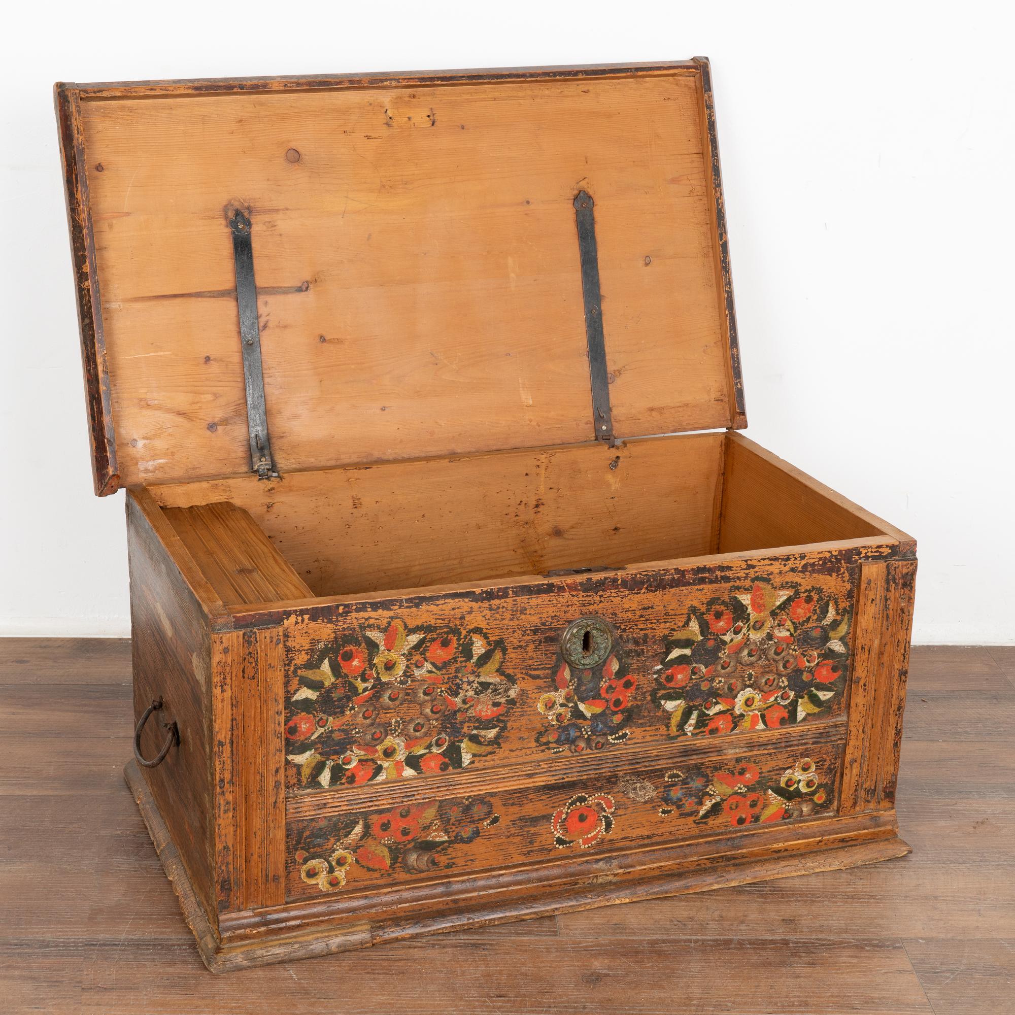 Folk Art Original Hand Painted Flat Top Pine Trunk With Flowers, Hungary circa 1880 For Sale