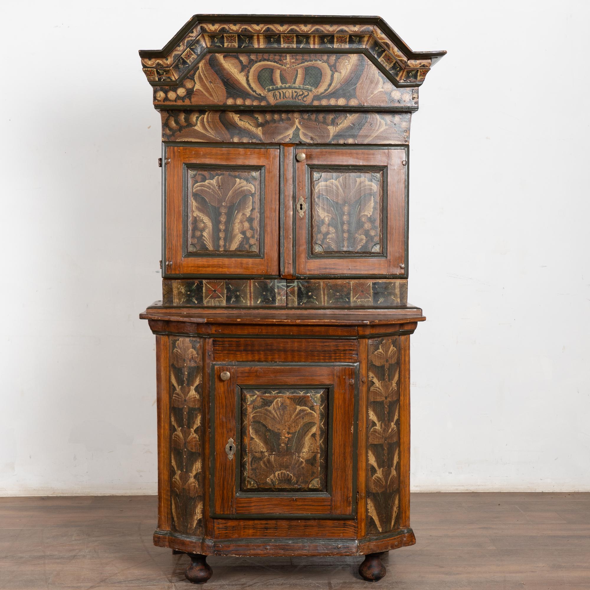 Original Hand Painted Swedish Dalarna Cabinet Cupboard dated 1788 In Fair Condition For Sale In Round Top, TX
