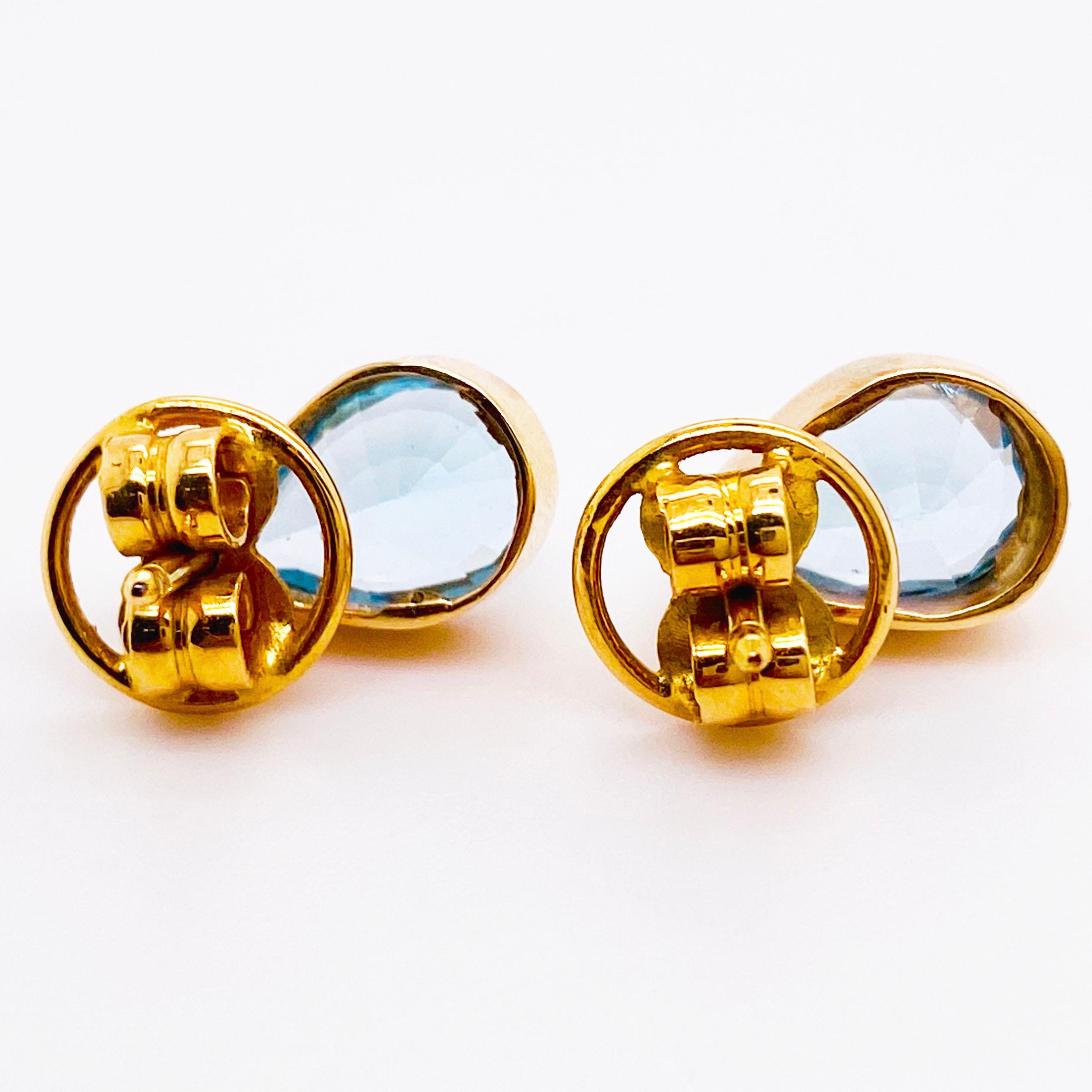 Handgefertigte Blautopas-Ohrstecker aus Gelbgold mit handgefertigten Bezellen (Kunsthandwerker*in)