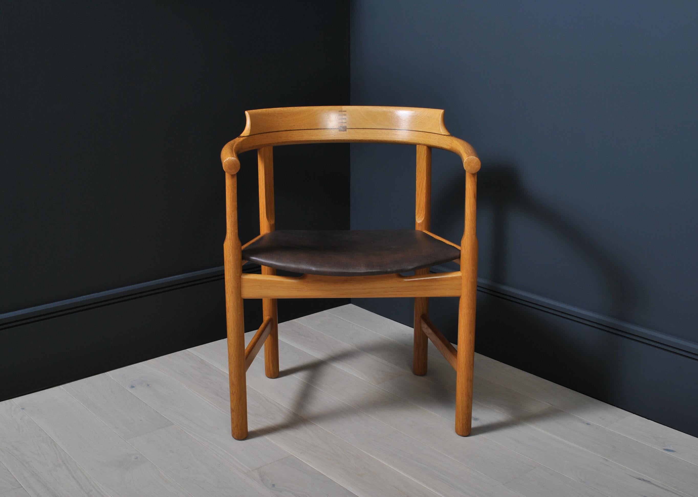 Leather Original Hans J Wegner, Oak PP52 Chair