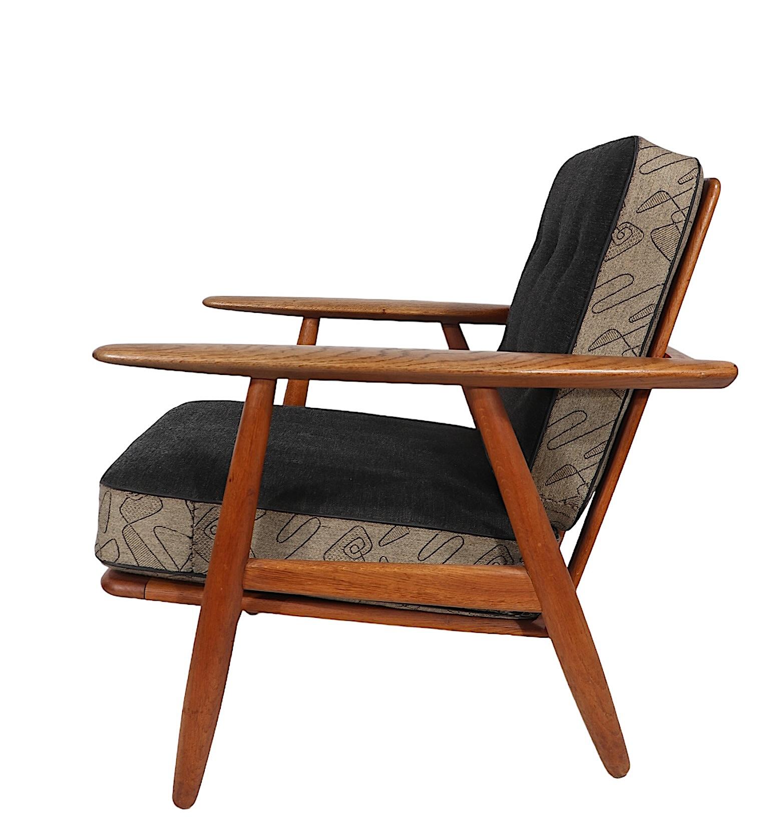 Danois Original Hans Wegner Cigar Chair Made in Denmark for GETAMA c 1950's en vente