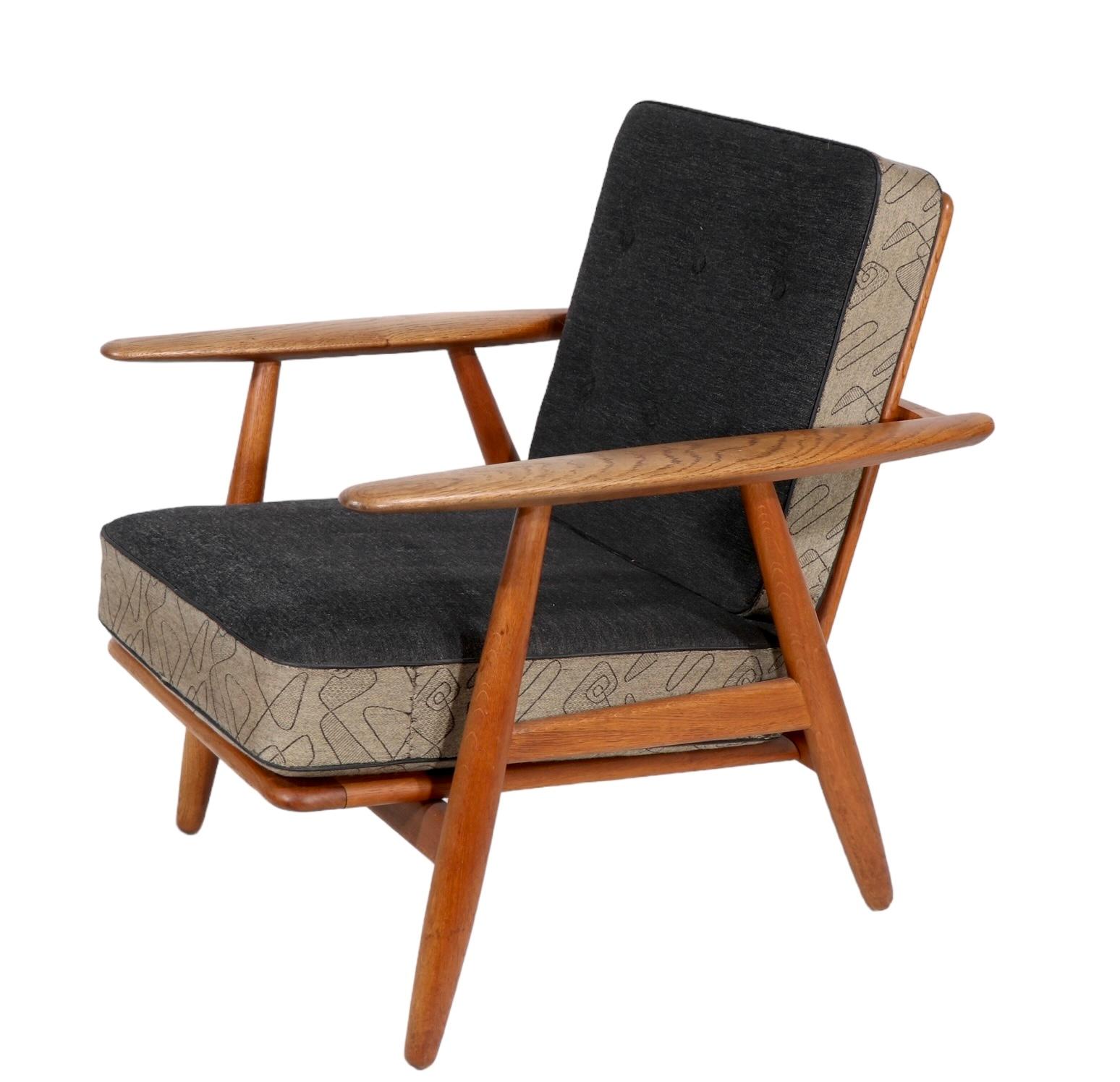 Original Hans Wegner Cigar Chair Made in Denmark for GETAMA c 1950's In Good Condition For Sale In New York, NY