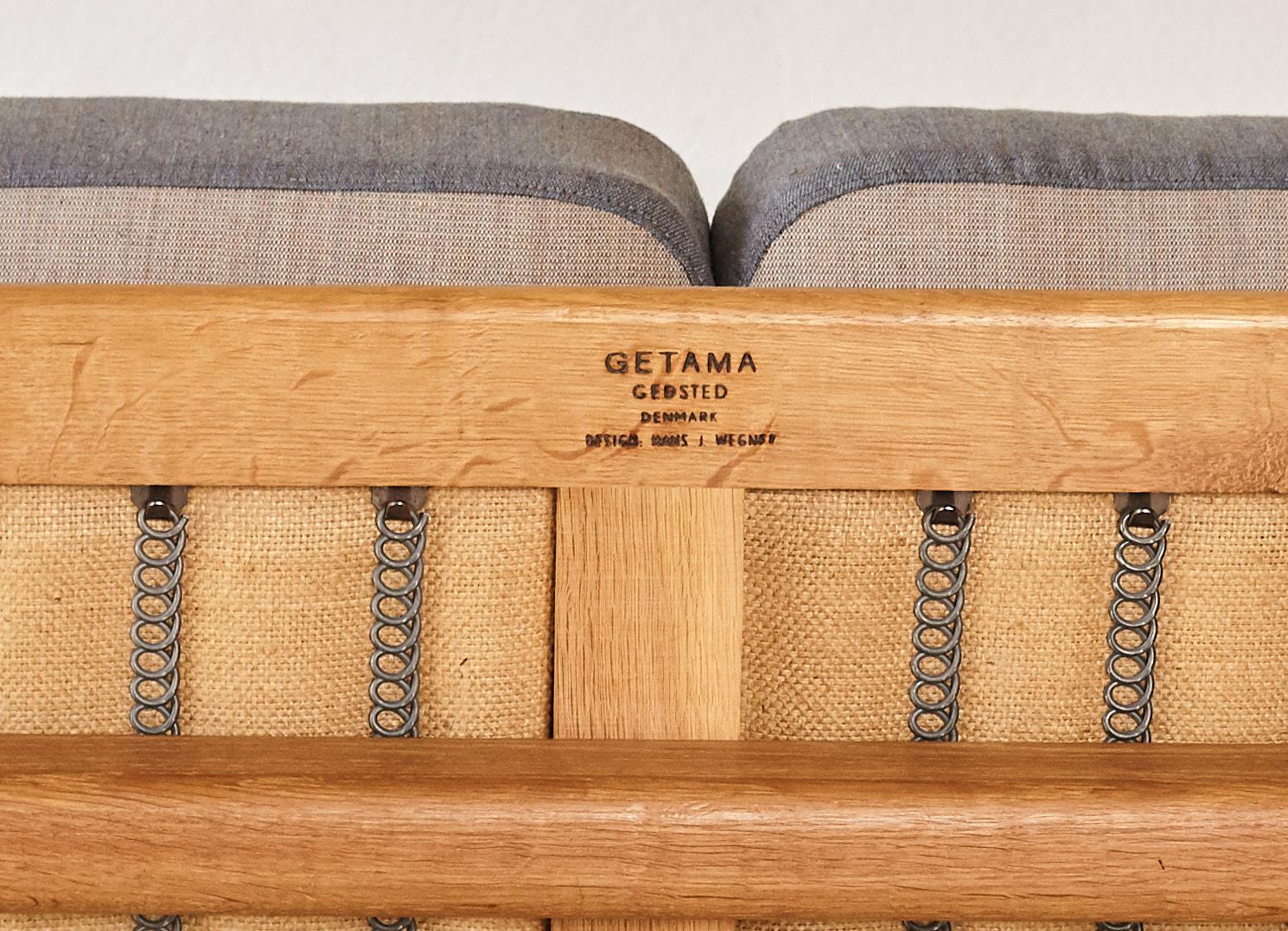 Original Hans Wegner GE-240 Cigar Sofa, Denmark, 1960s 4