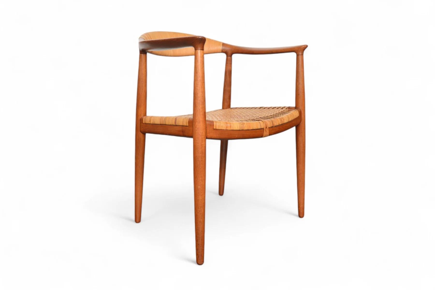 Sedia rotonda originale Hans Wegner Jh-501 in Teak + Cane in vendita 3