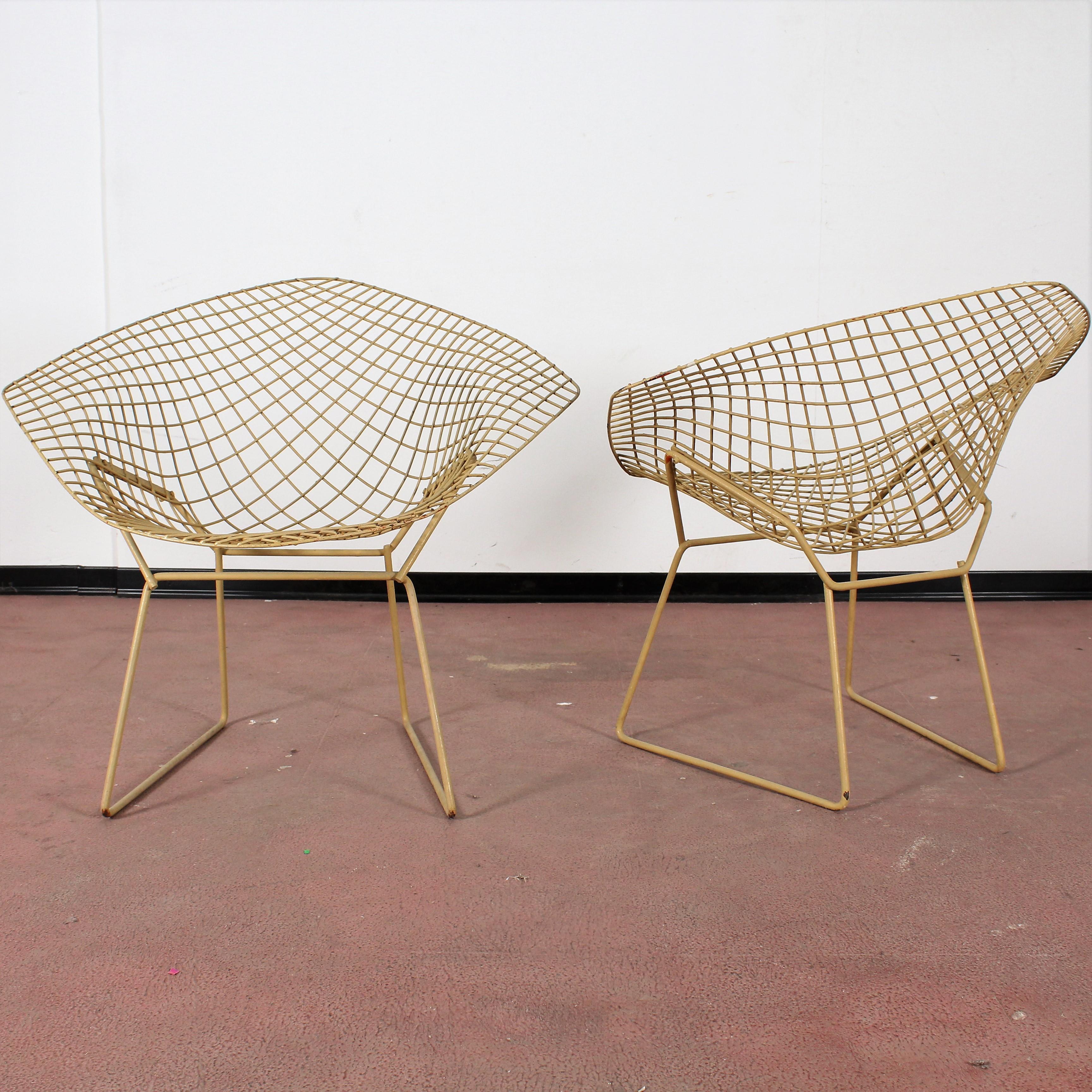 Midcentury Original  “Diamond” Chairs Harry Bertoia for Knoll Italy 1960s In Fair Condition In Palermo, IT