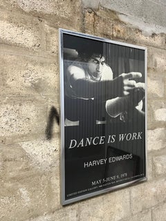 Affiche d'exposition originale encadrée « La danse est un travail » de Harvey Edwards. Depuis 1978