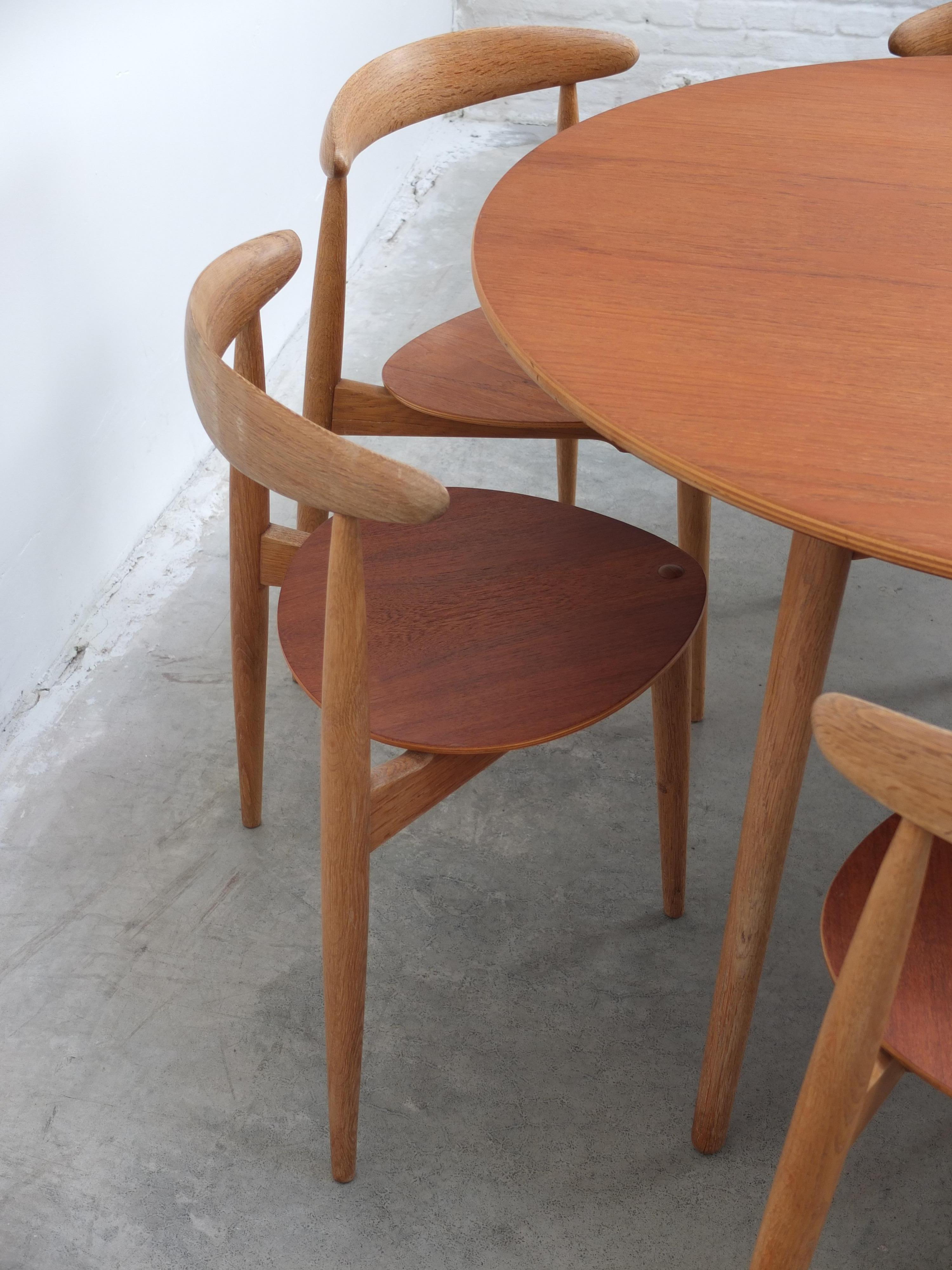 Original 'Heart' Dining Set by Hans Wegner for Fritz Hansen, 1952 3