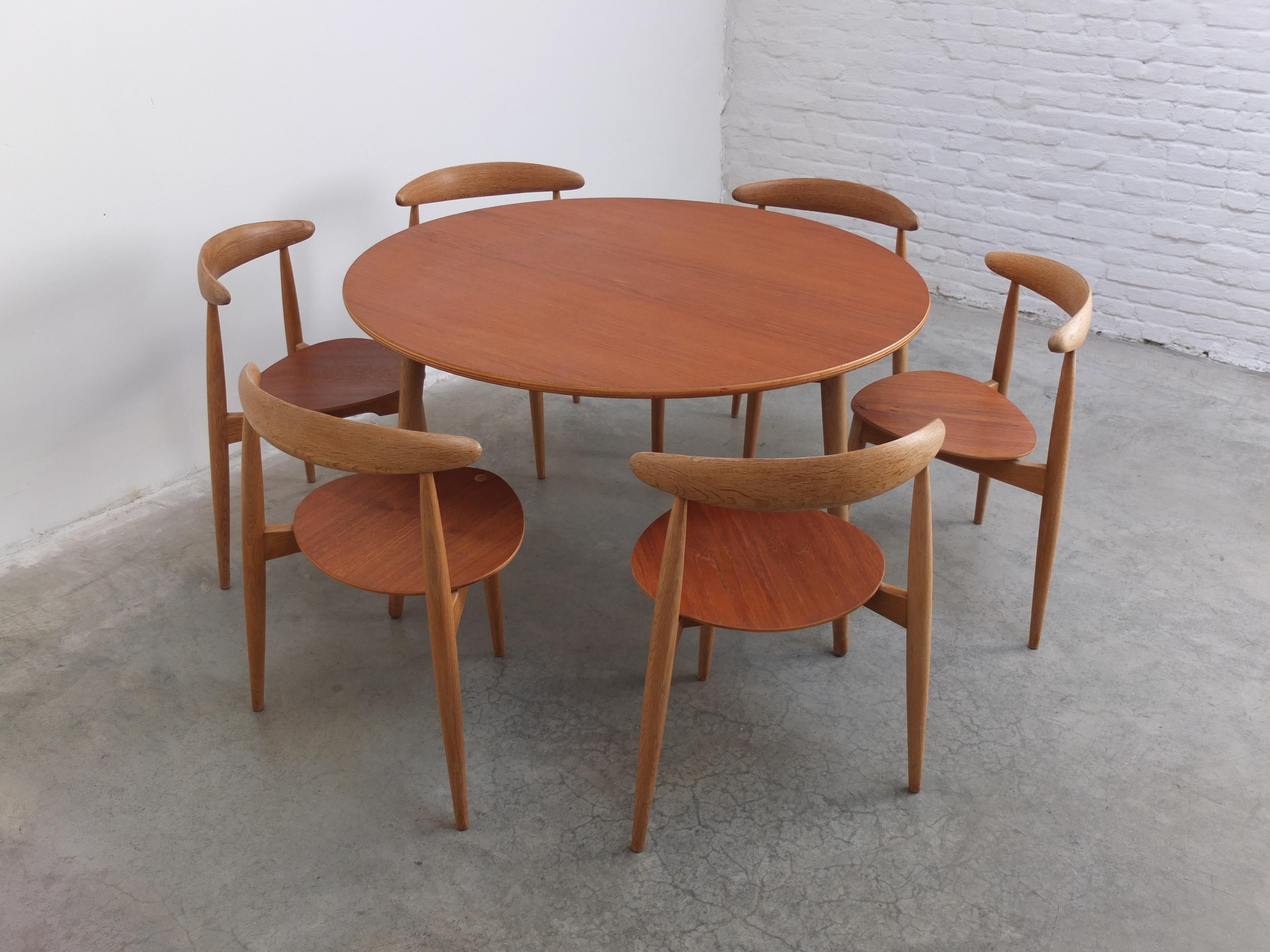 Original 'Heart' Dining Set by Hans Wegner for Fritz Hansen, 1952 6