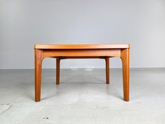 Original Henning Kjaernulf Midcentury Couchtisch Velje Stolefabrik Teak