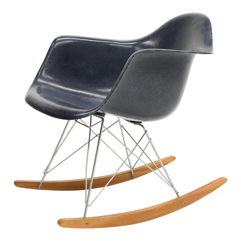 Original Herman Miller Eames Fiberglass RAR Rocking Chair in Navy Blue For  Sale at 1stDibs