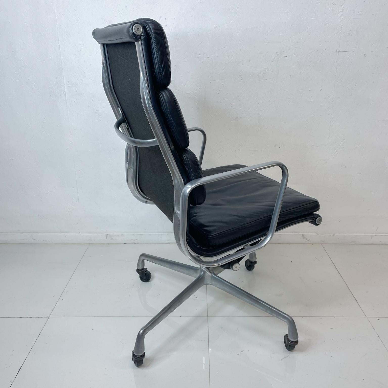 herman miller leather executive chair