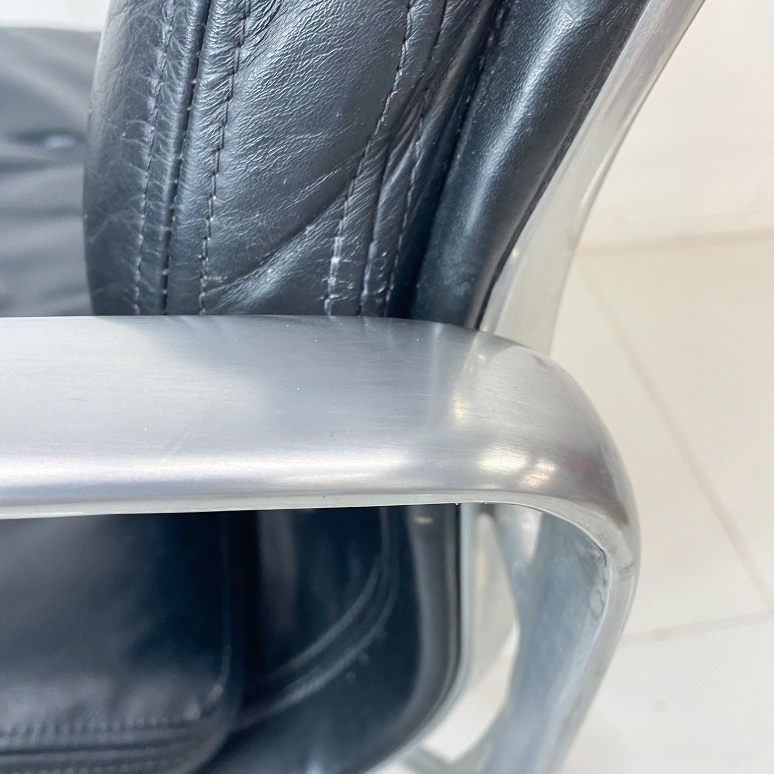 1978 Original Herman Miller Eames Soft Pad Executive Chair Black Leather In Good Condition In Chula Vista, CA