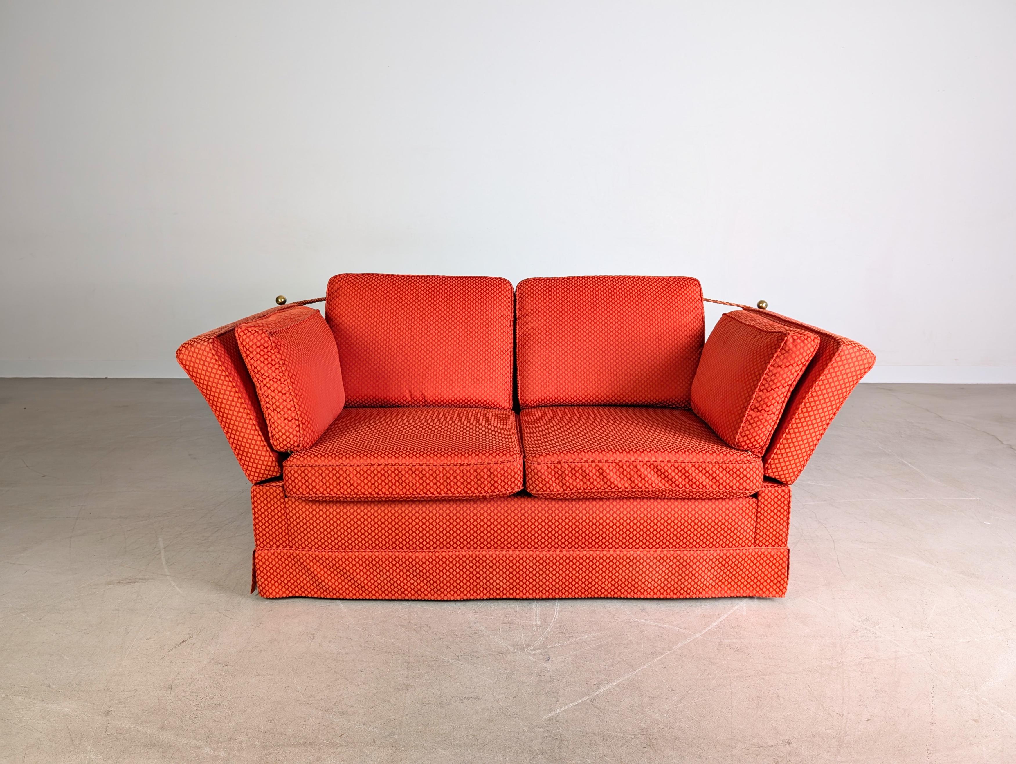 Ti offriamo due splendidi divani vintage del venditore di tradizioni tedesco Himolla da acquistare.

***Il prezzo si basa su un divano.***

***Per l'acquisto di due esemplari è possibile ottenere un prezzo più basso.

Zustand: Guter gebrauchter