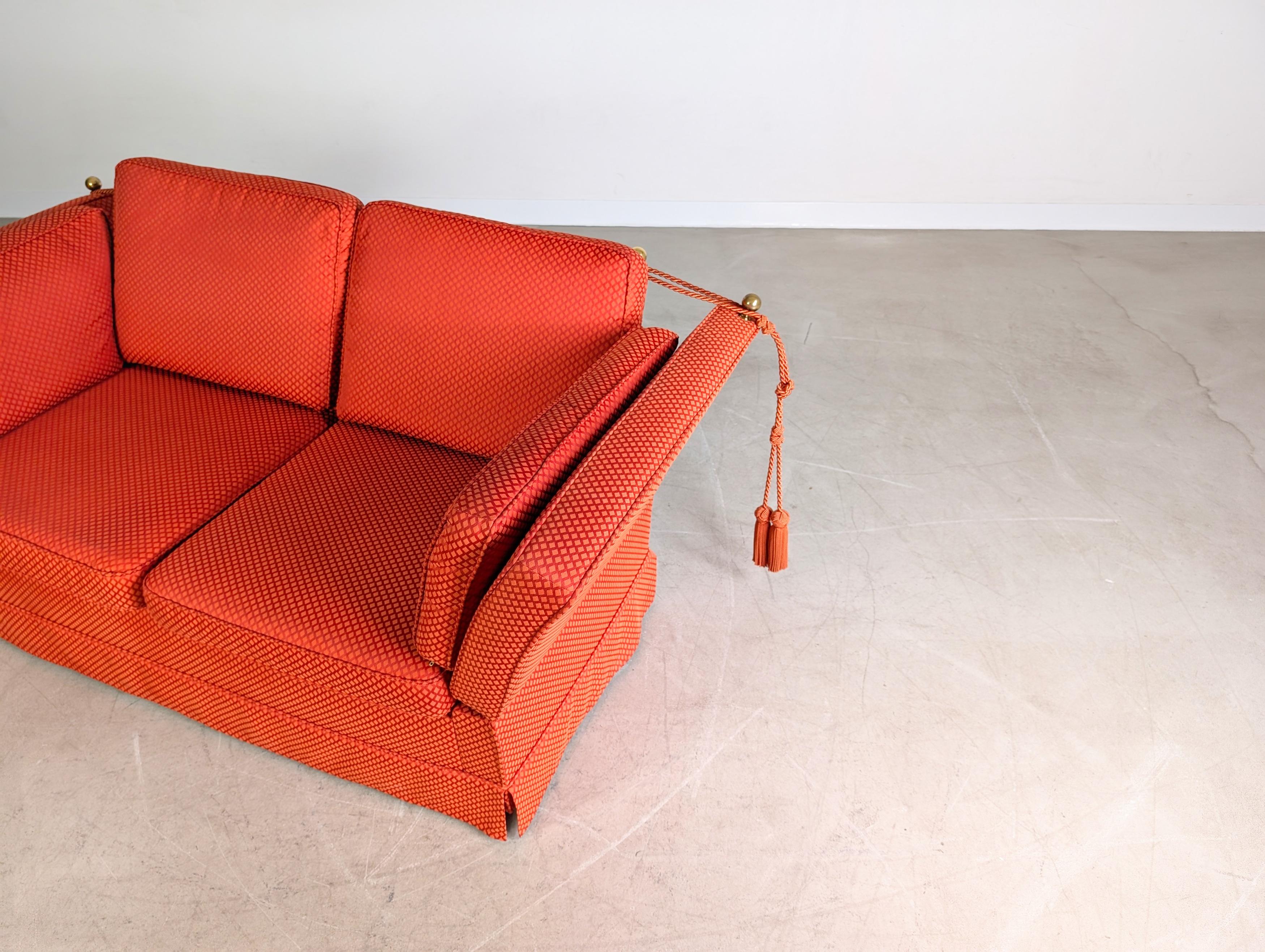 Mid-Century moderno Divano originale Himolla Vintage Spanisches Sofa rot Kaminsofa I in vendita