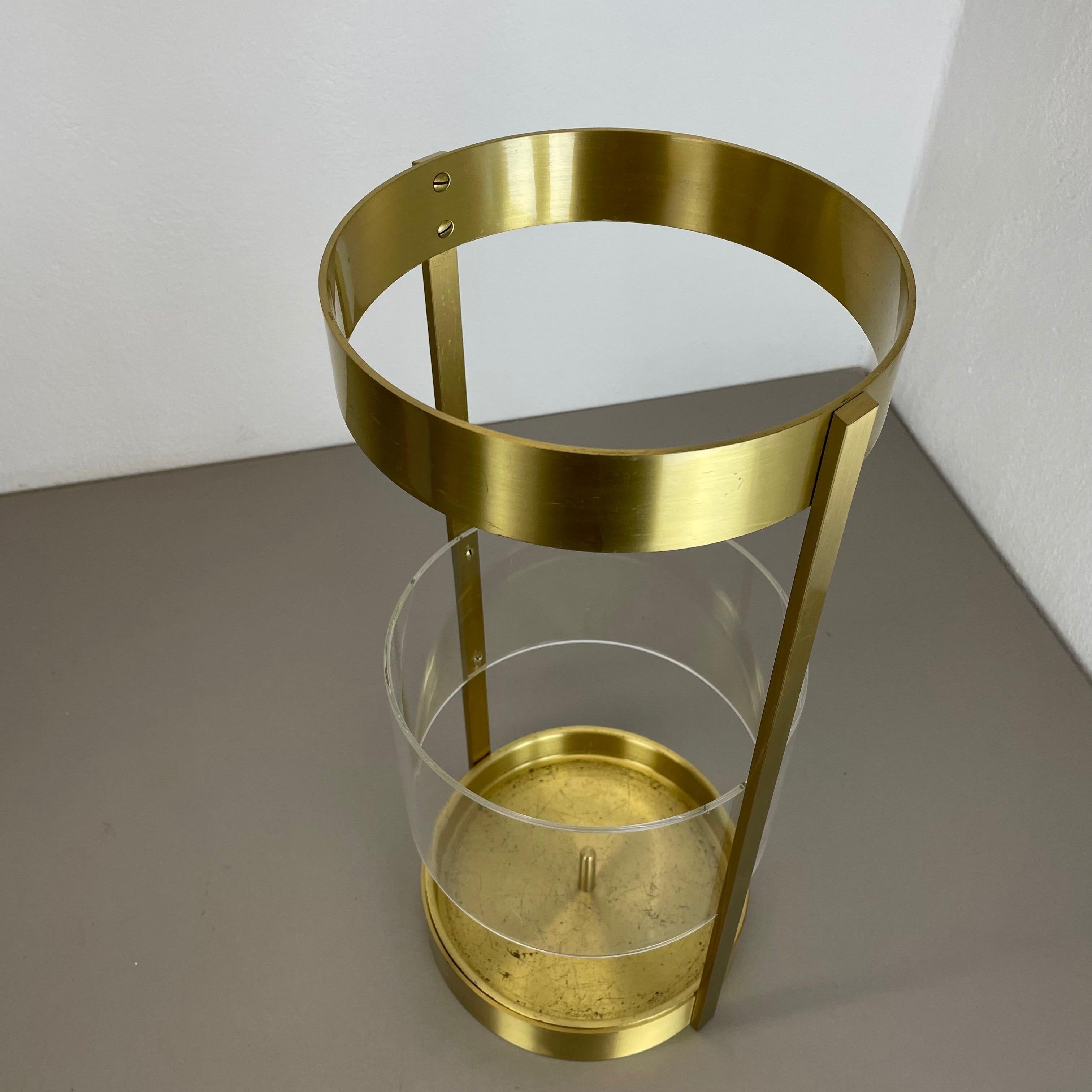 Original Hollywood Regency Solid Brass Acryl Glass Umbrella Stand, Italy, 1970s For Sale 8
