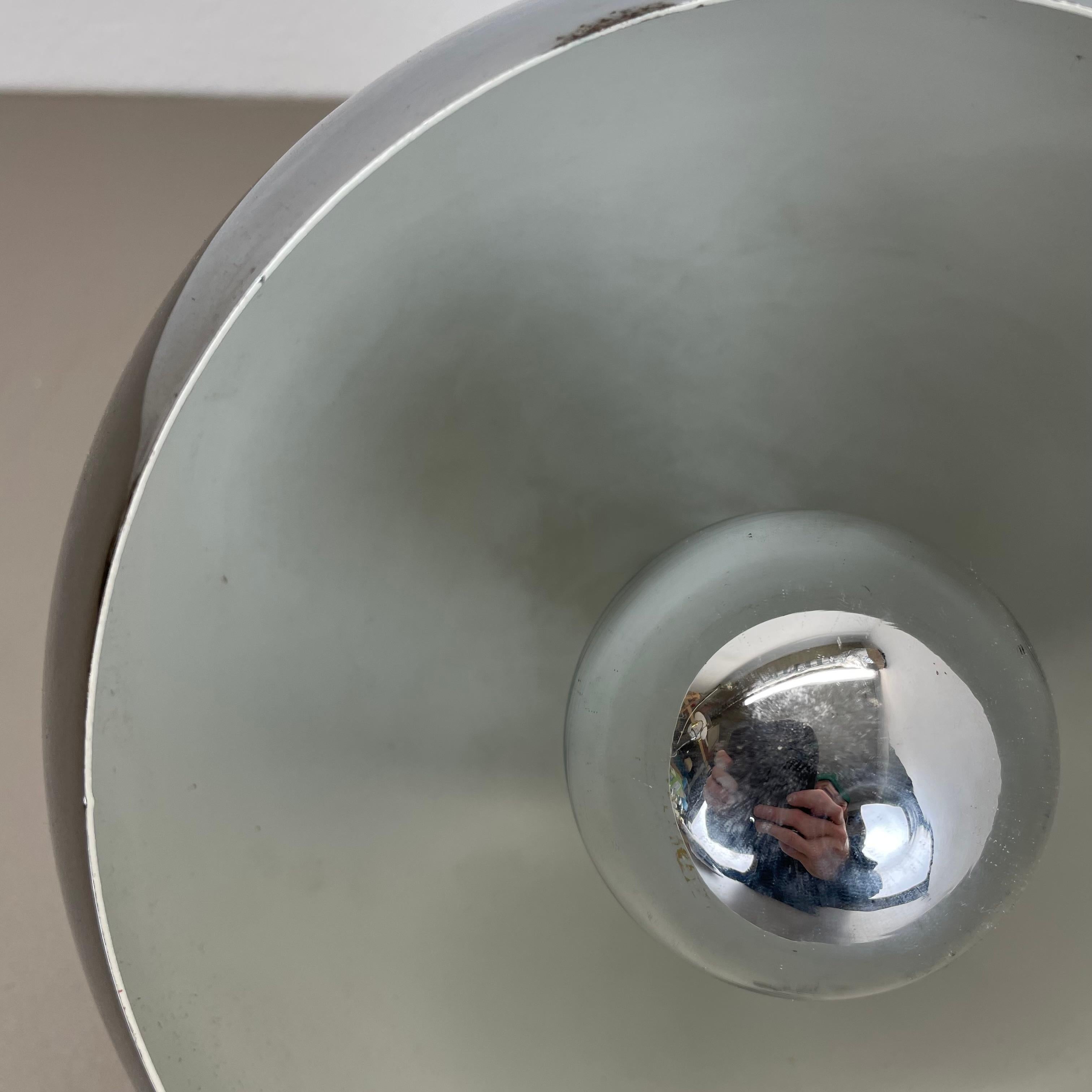 Metallo Originale lampada da tavolo a sfera Sputnik in stile Hollywood Regency, Italia anni '70 in vendita