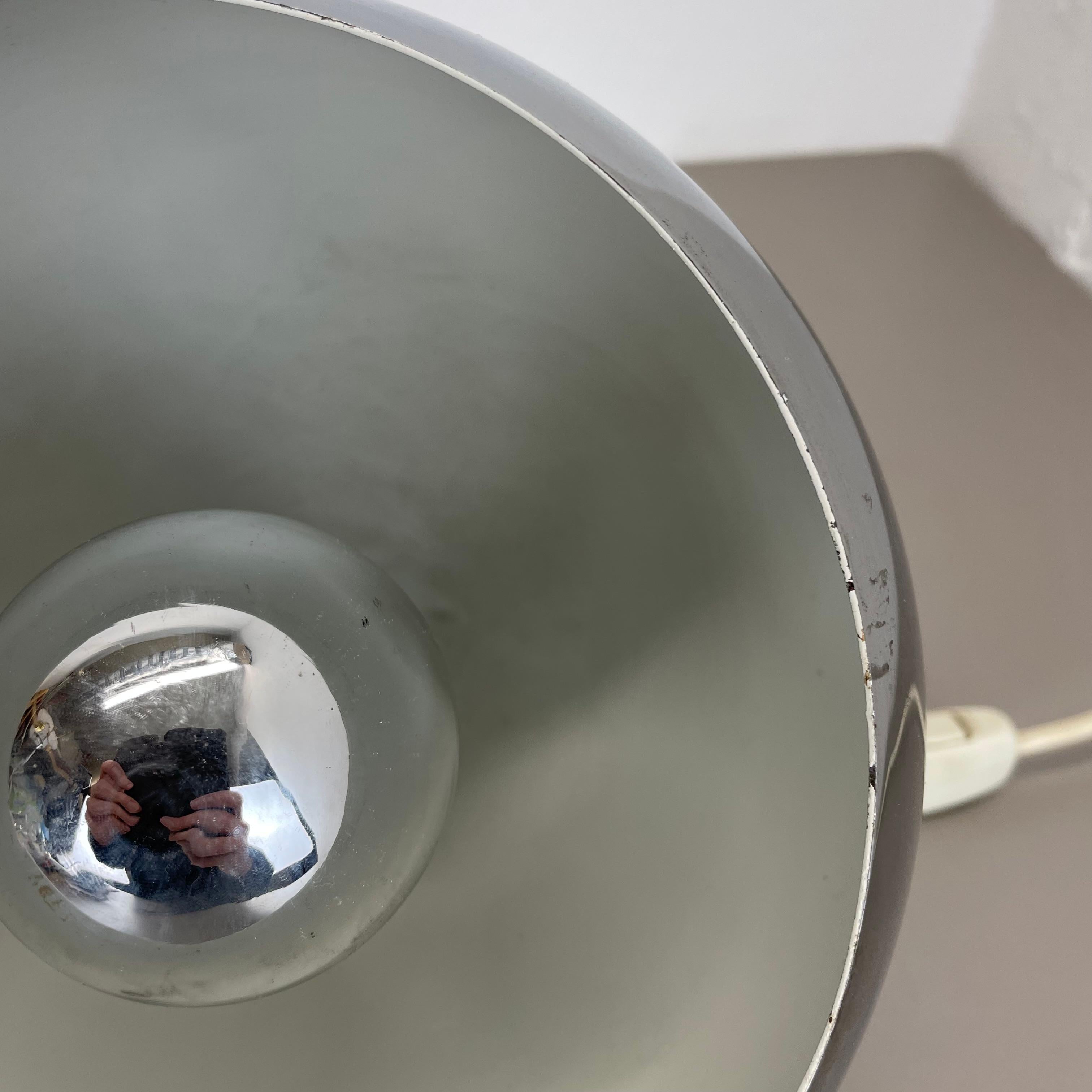 Originale lampada da tavolo a sfera Sputnik in stile Hollywood Regency, Italia anni '70 in vendita 1