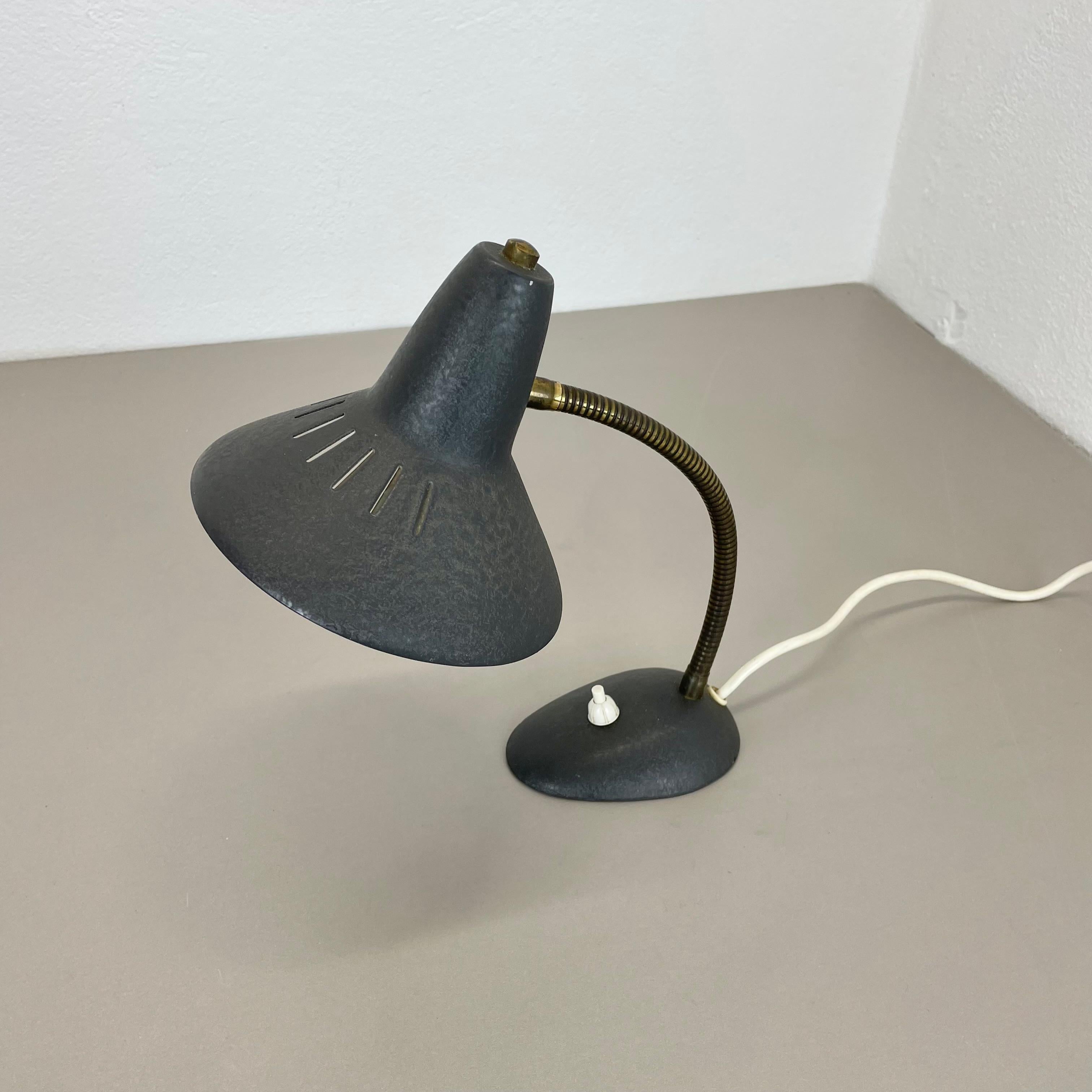 Mid-Century Modern Original Hollywood Regency Stilnovo Style Brass Sputnik Table Light, Italy 1950s For Sale