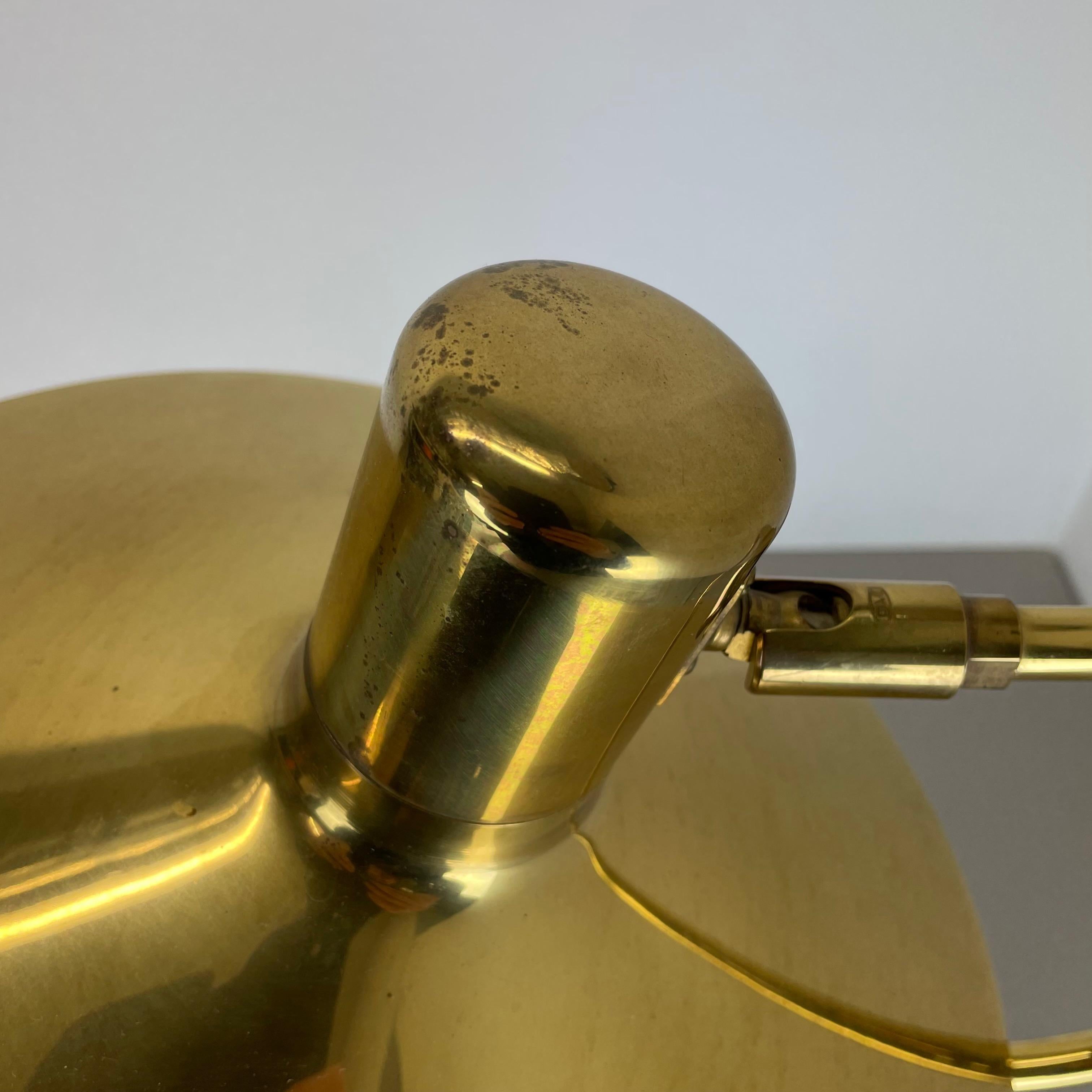 Original Lámpara de mesa Sputnik de latón estilo Hollywood Regency Stilnovo, Italia Años 70 siglo XX en venta