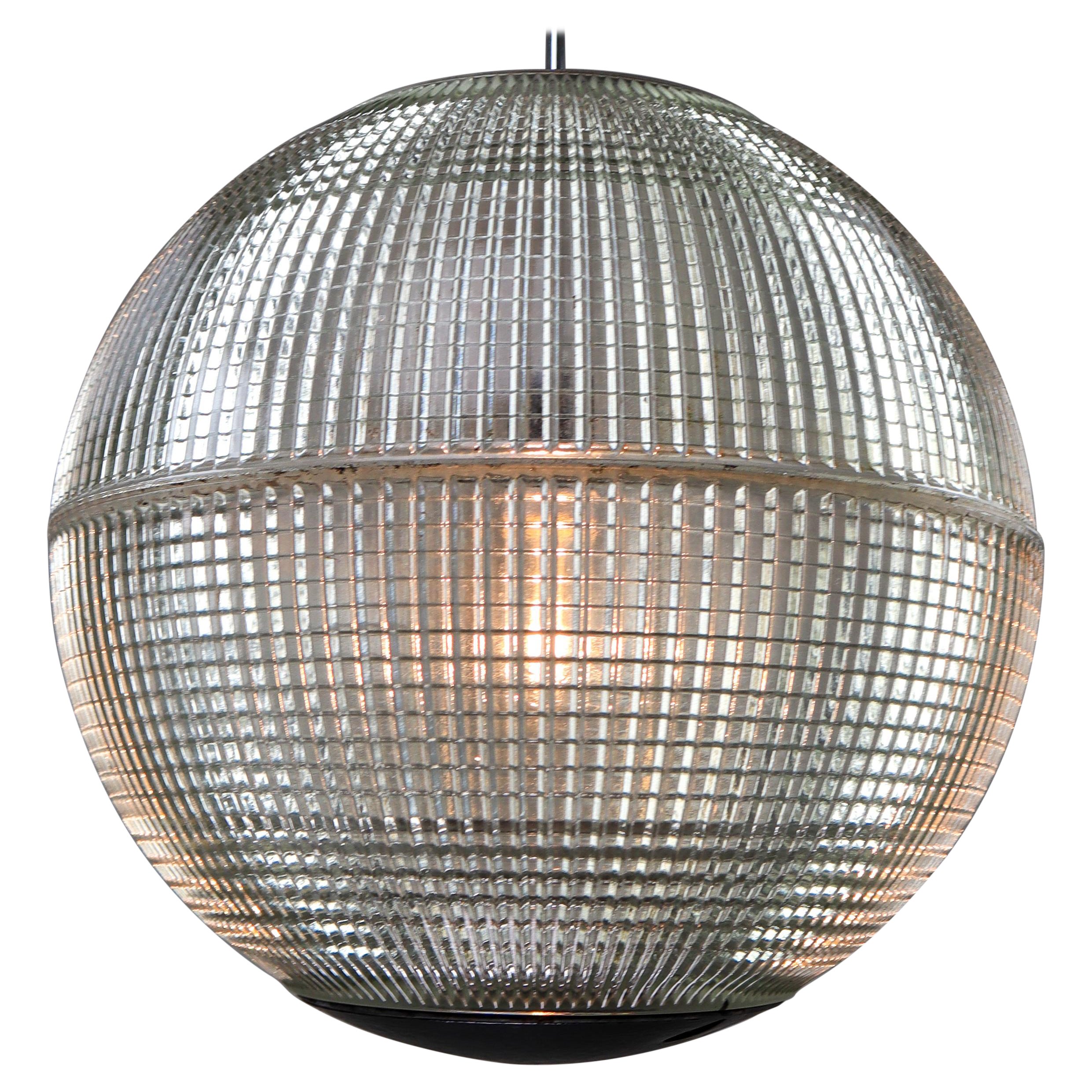 Lampada a sospensione a globo di Holophane originale, Parigi, Francia, 1960