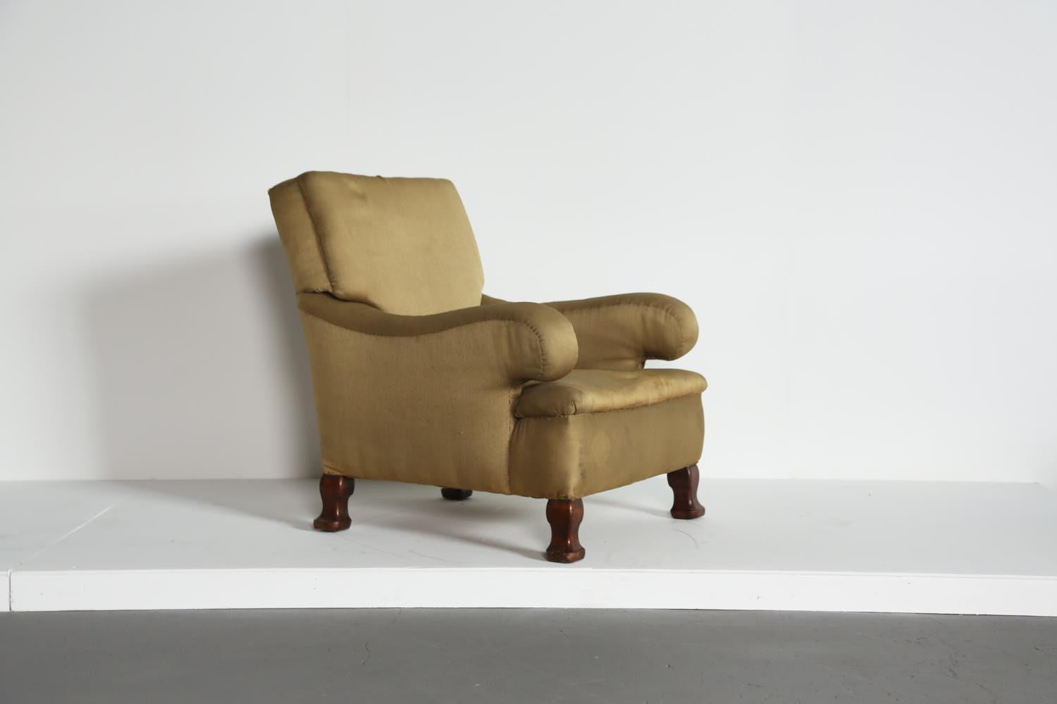 English Original Howard Era Armchair, England, 19th Century, for Reupholstery For Sale