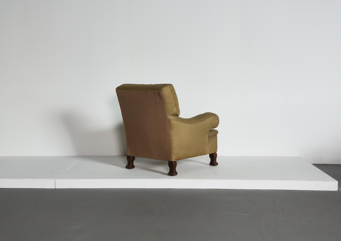 Original Howard Era Armchair, England, 19th Century, for Reupholstery For Sale 1