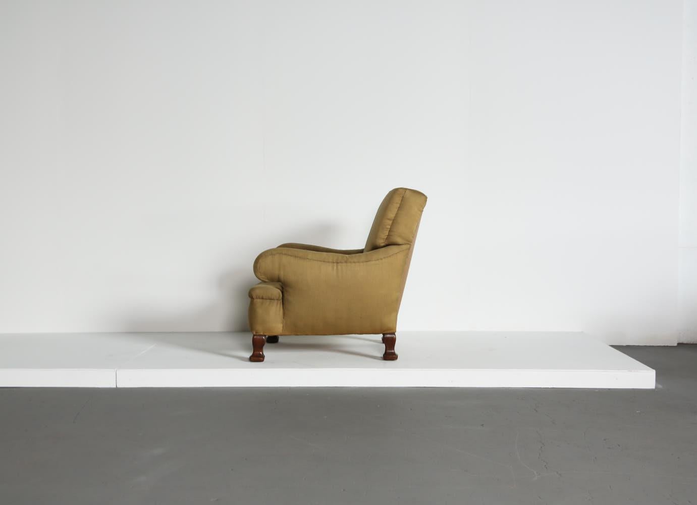 Original Howard Era Armchair, England, 19th Century, for Reupholstery For Sale 3
