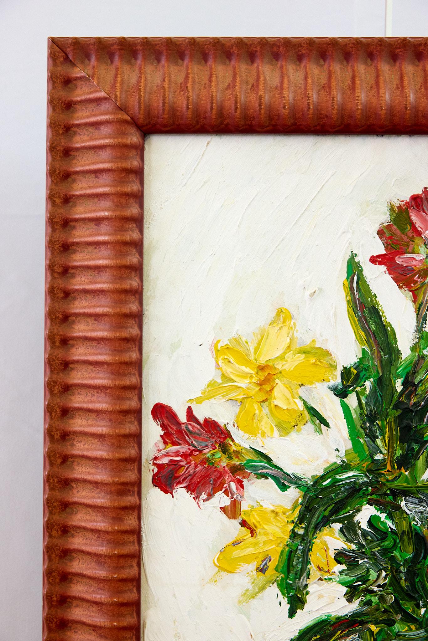 Original Impressionist Style Oil Painting of Red & Yellow Flowers in Glass Vase In Good Condition For Sale In Atlanta, GA
