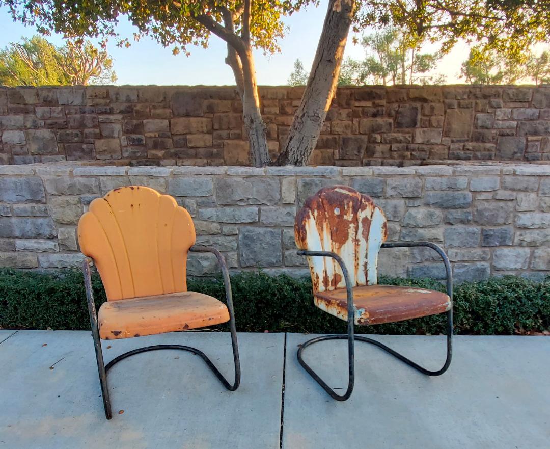 Original Iron Shellback Clamshell Lawn & Patio Chairs Mid Century Modern 1940s For Sale 8