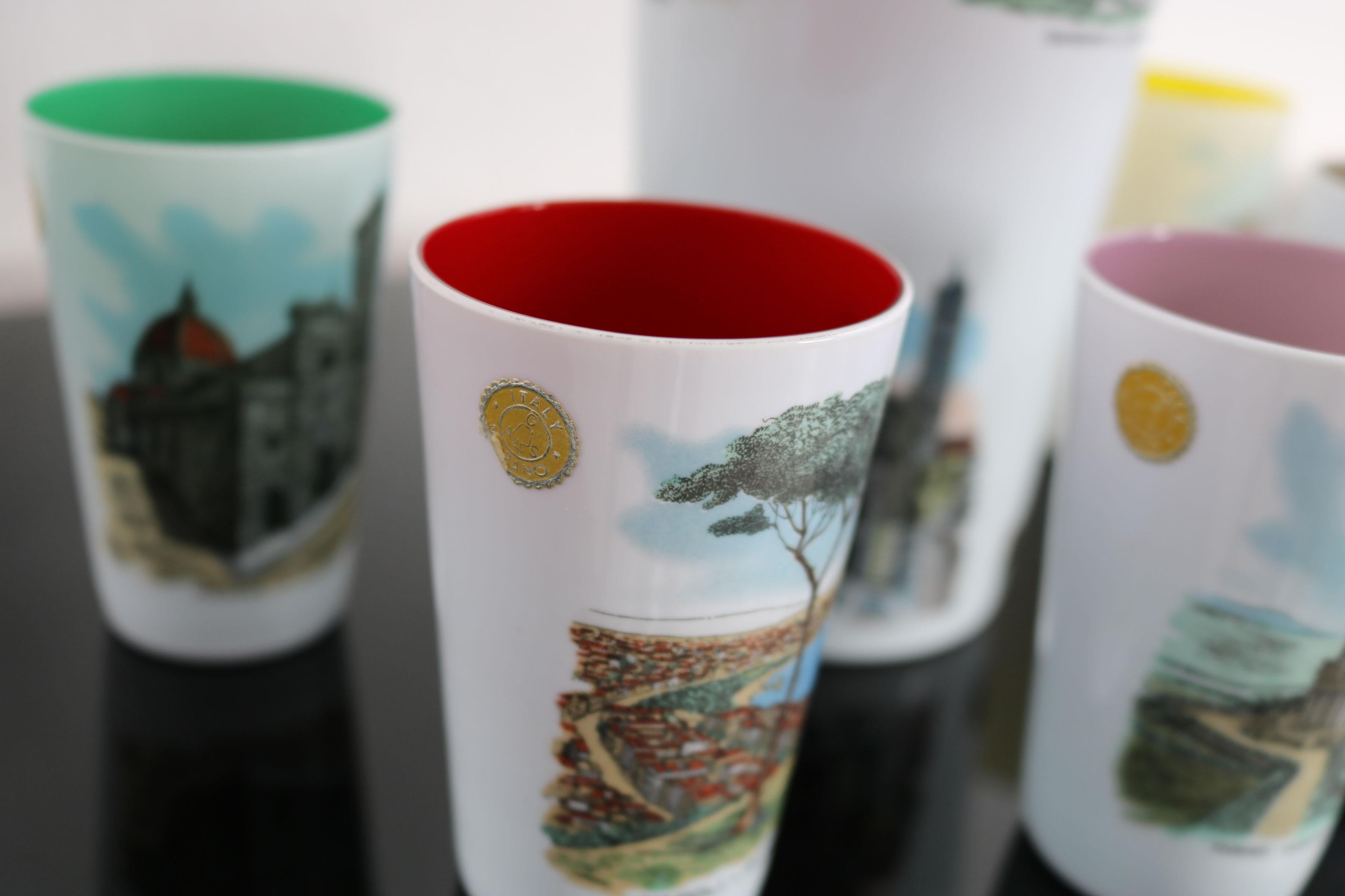 Original Italian 1950s jug with 5 cups with souvenir motif,  Murano glass For Sale 4