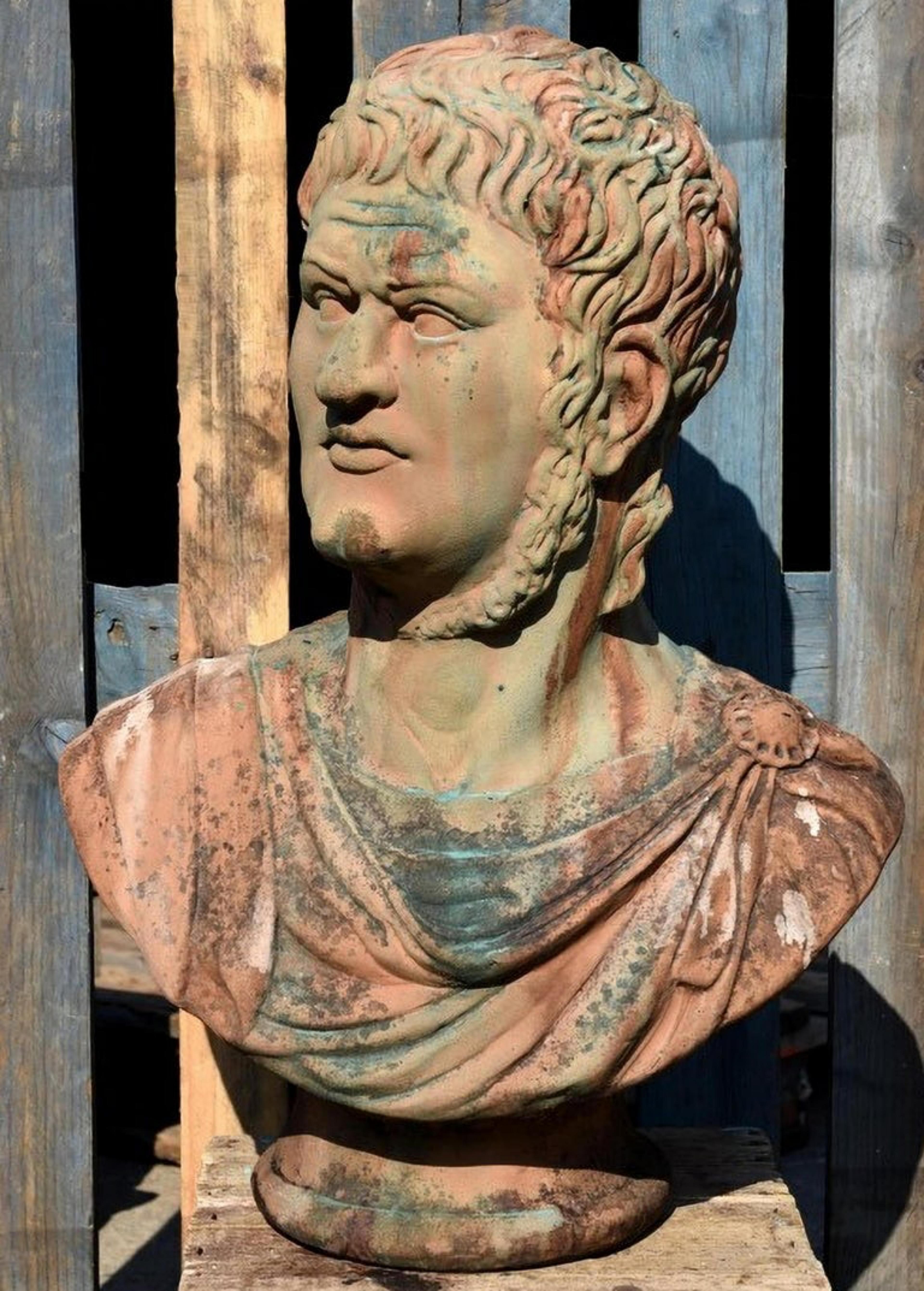 Original Italian Bust of Nerone in Terracotta, 19th Century In Good Condition For Sale In Madrid, ES