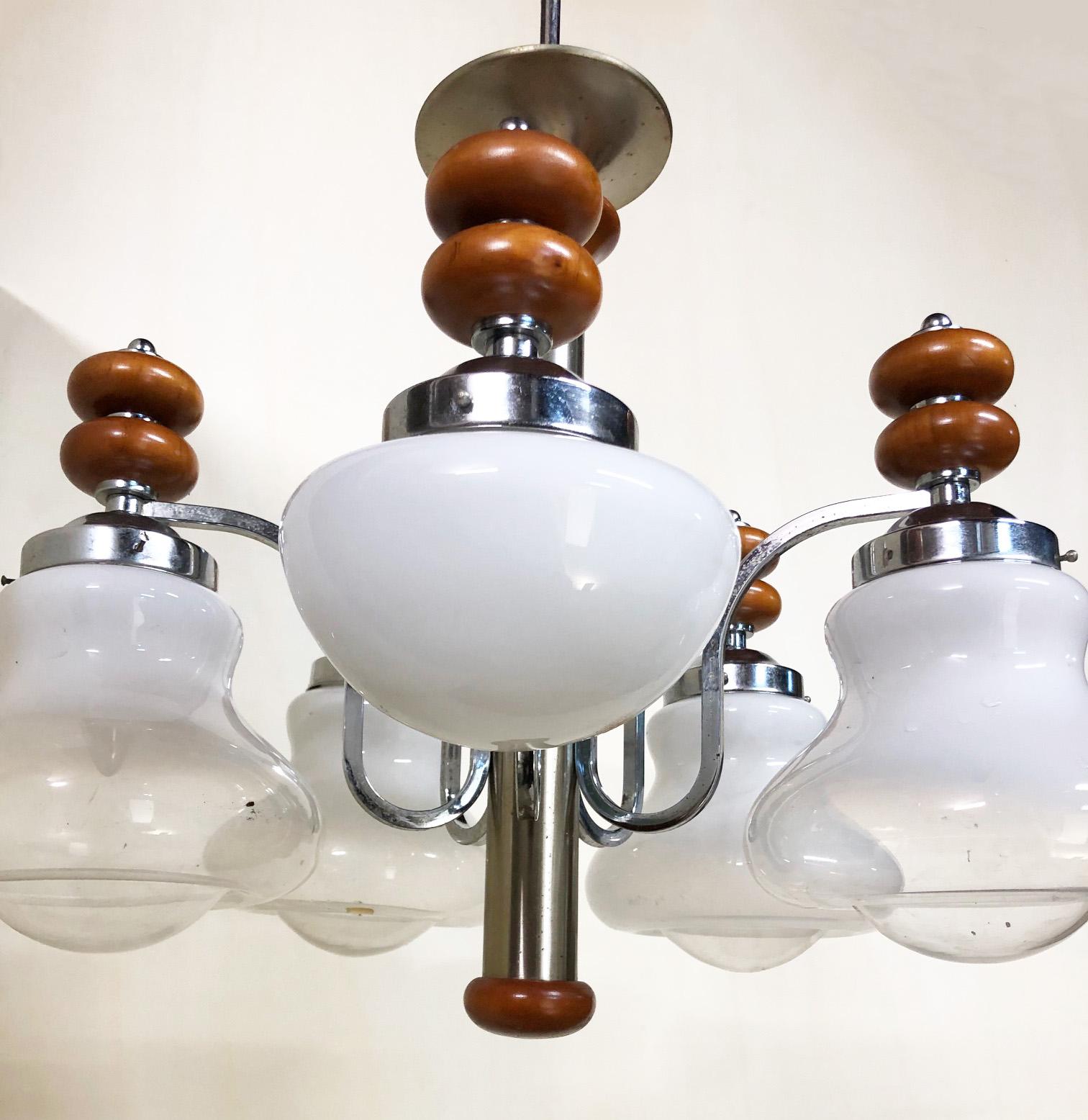 Original Italian Five-Light Chandelier from 1970 Chrome, Wood and Glass For Sale 4