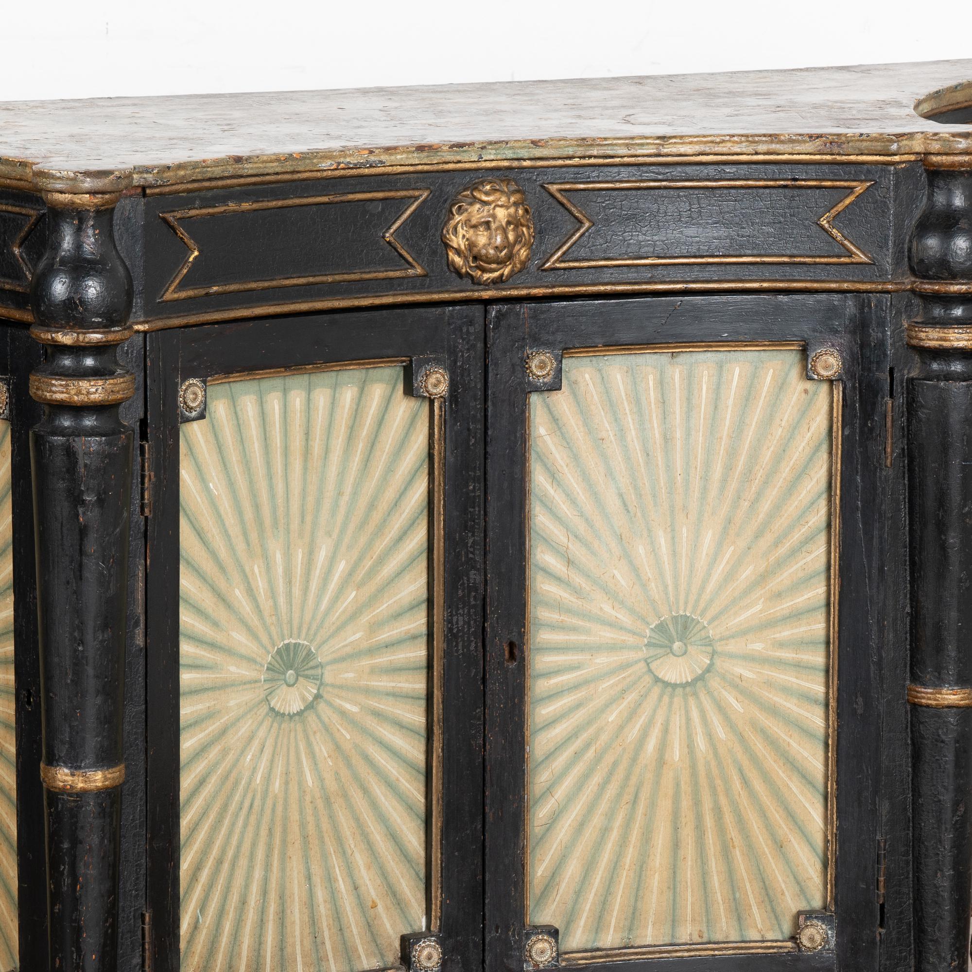 Original Italian Painted Sideboard with Four Concave Doors, circa 1820-40 3