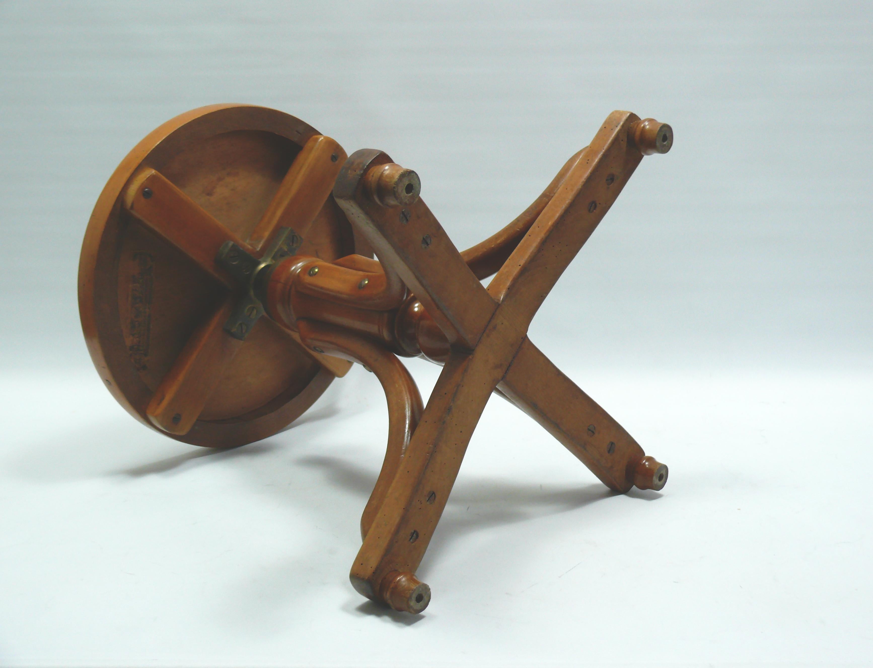 Original J.&J. Kohn Klavierhocker, Anfang 20. Jahrhundert im Angebot 6