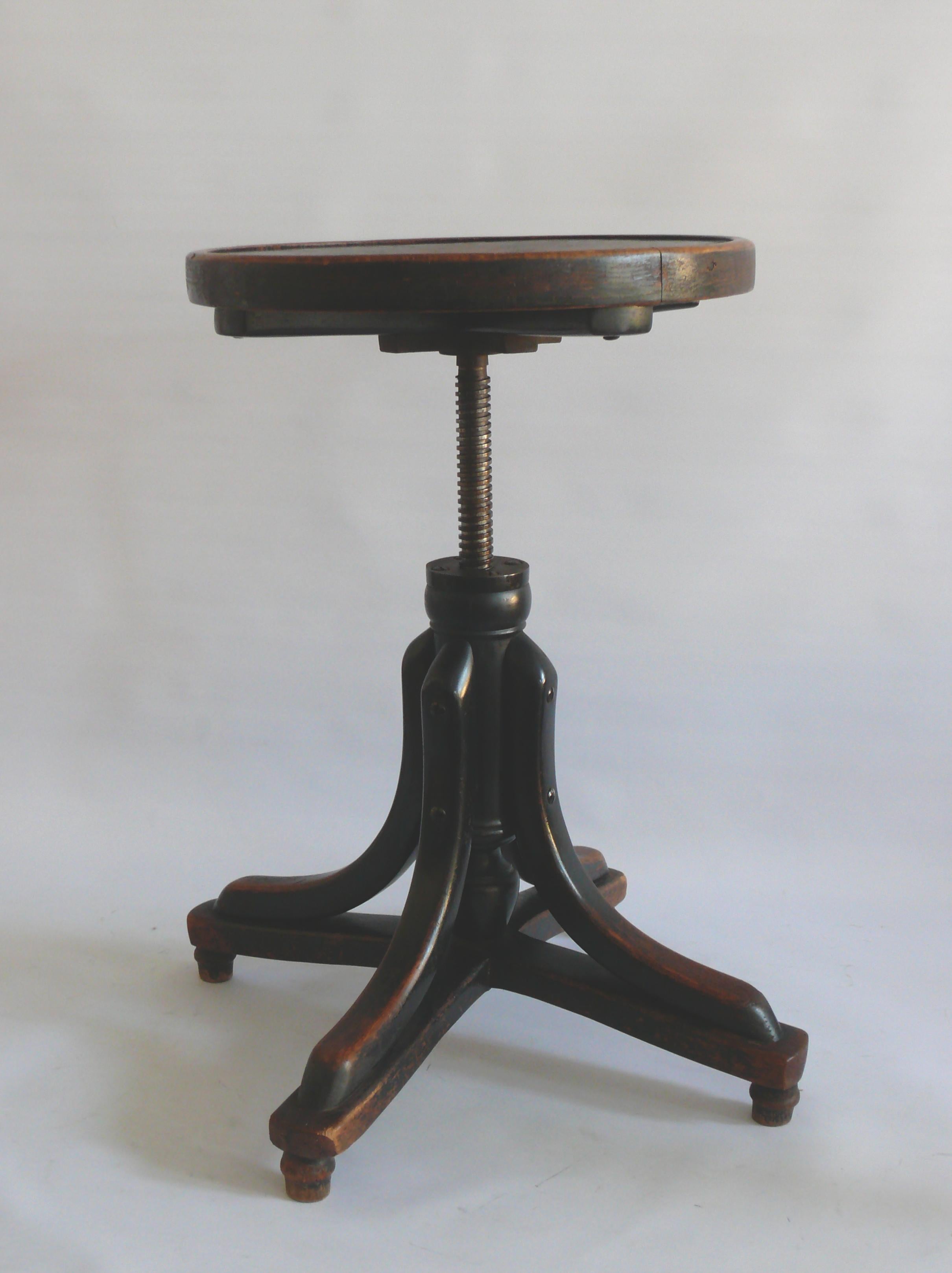 Original J.&J. Taburete para piano Kohn, principios de los años 20. Siglo Art Nouveau en venta