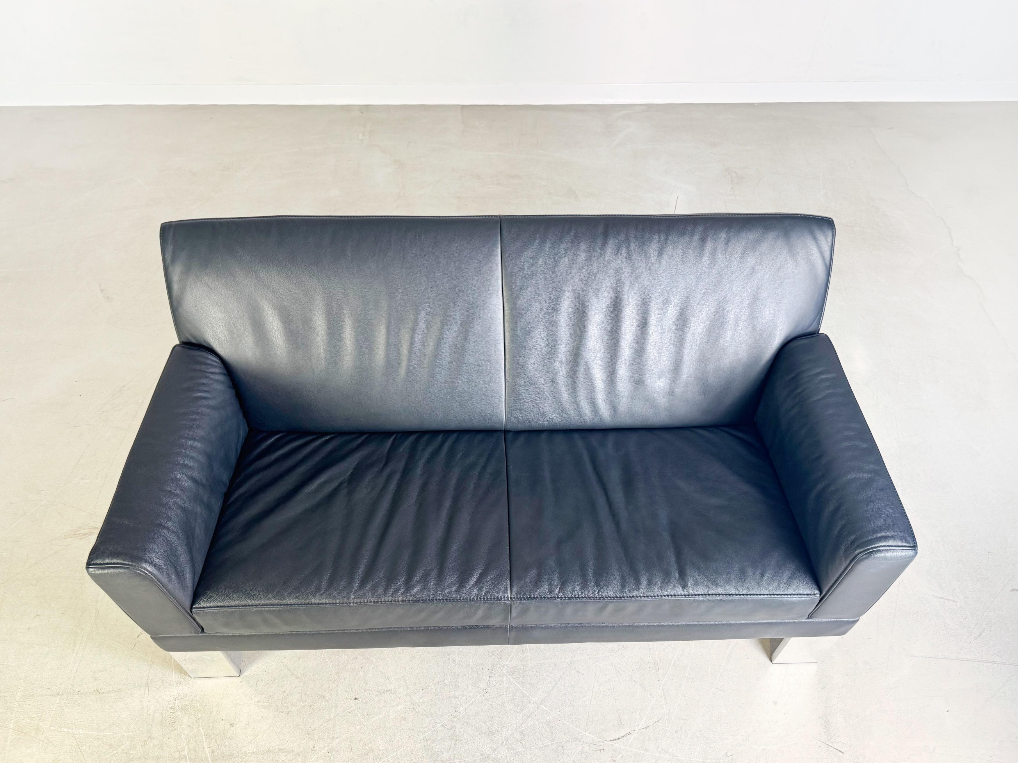 Original Jori Glove Sofa Zweisitzer klappbar Design Couch Leder For Sale 4