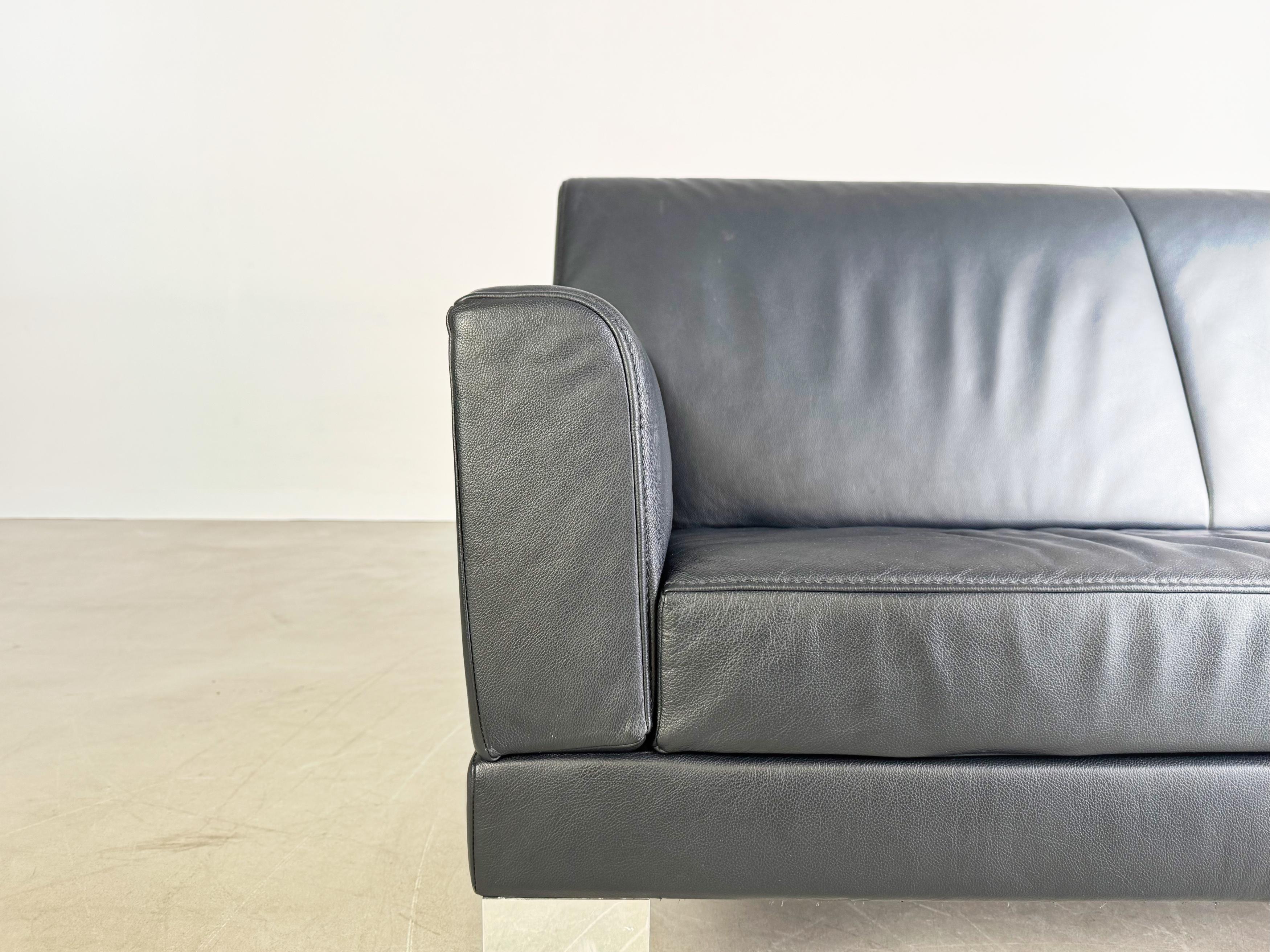 Original Jori Glove Sofa Zweisitzer klappbar Design Couch Leder For Sale 5