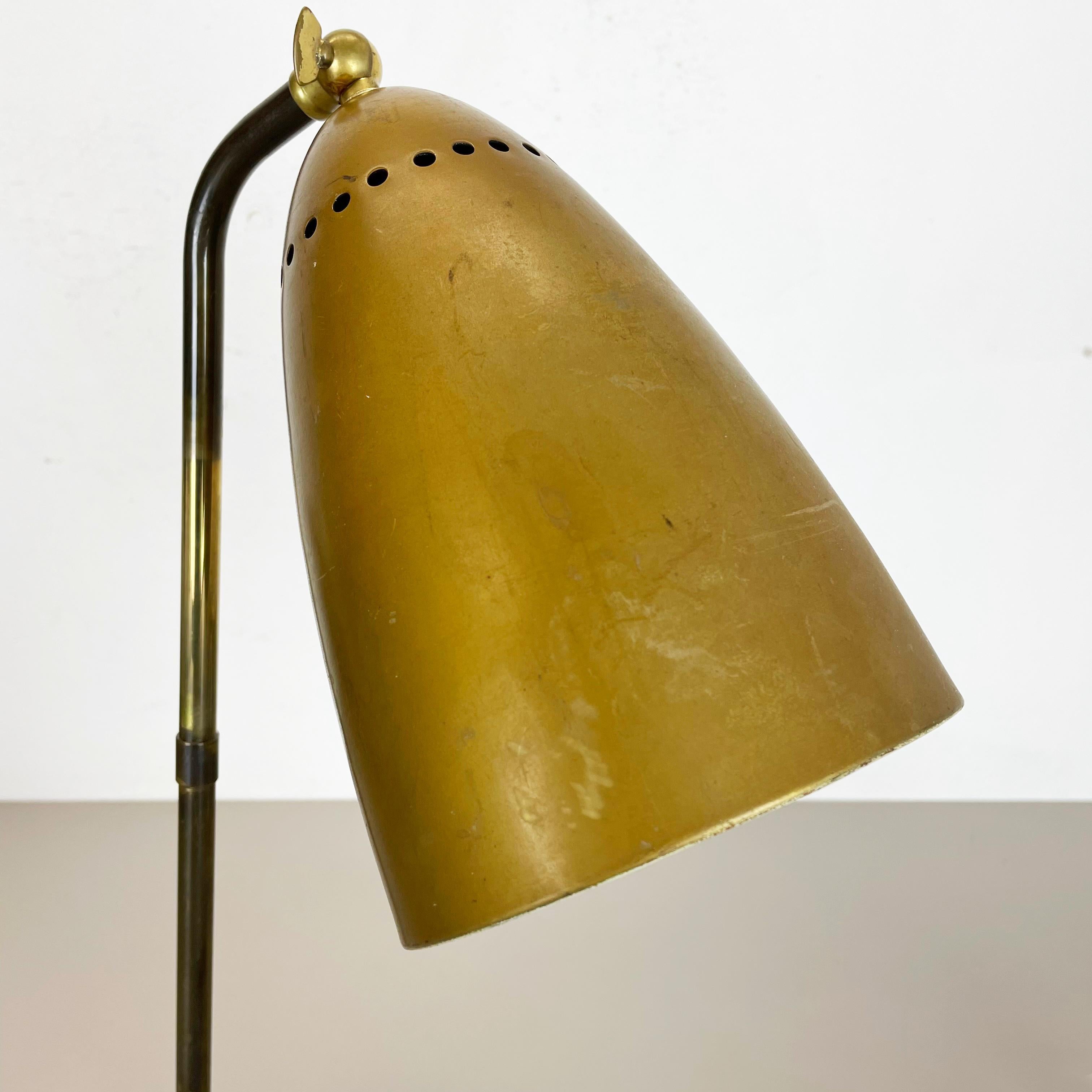 Original Kalmar Style Hollywood Regency Brass Table Light, Austria, 1950s For Sale 4