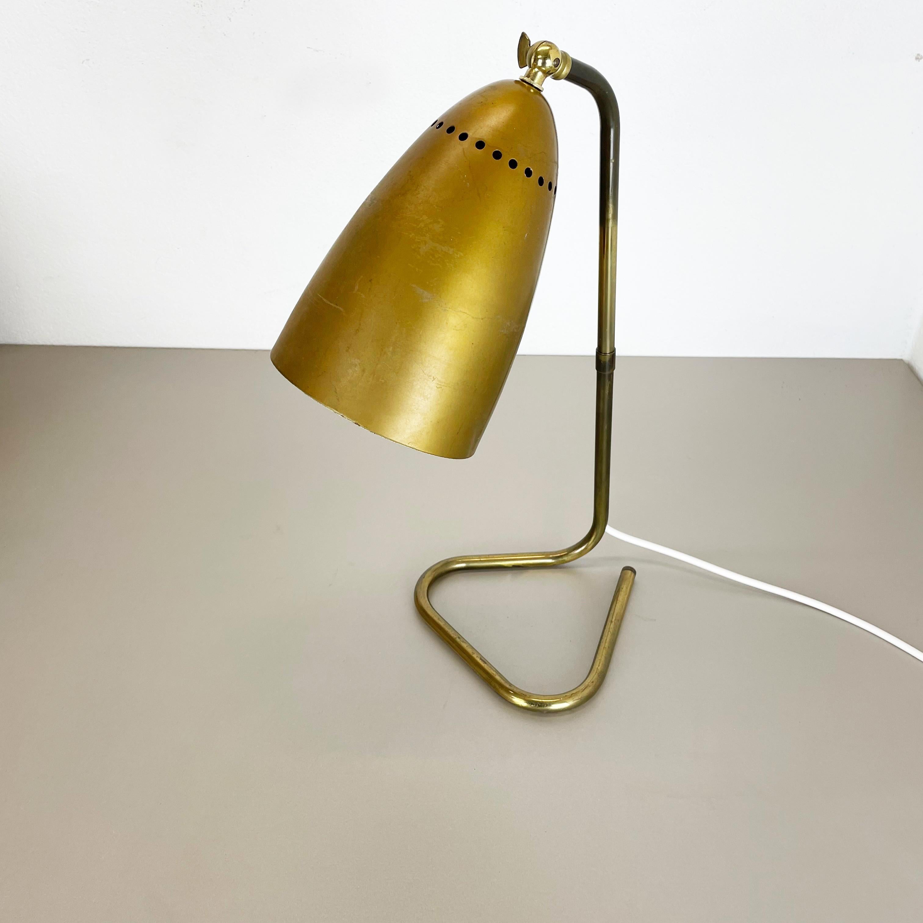 Mid-Century Modern Original Kalmar Style Hollywood Regency Brass Table Light, Austria, 1950s For Sale