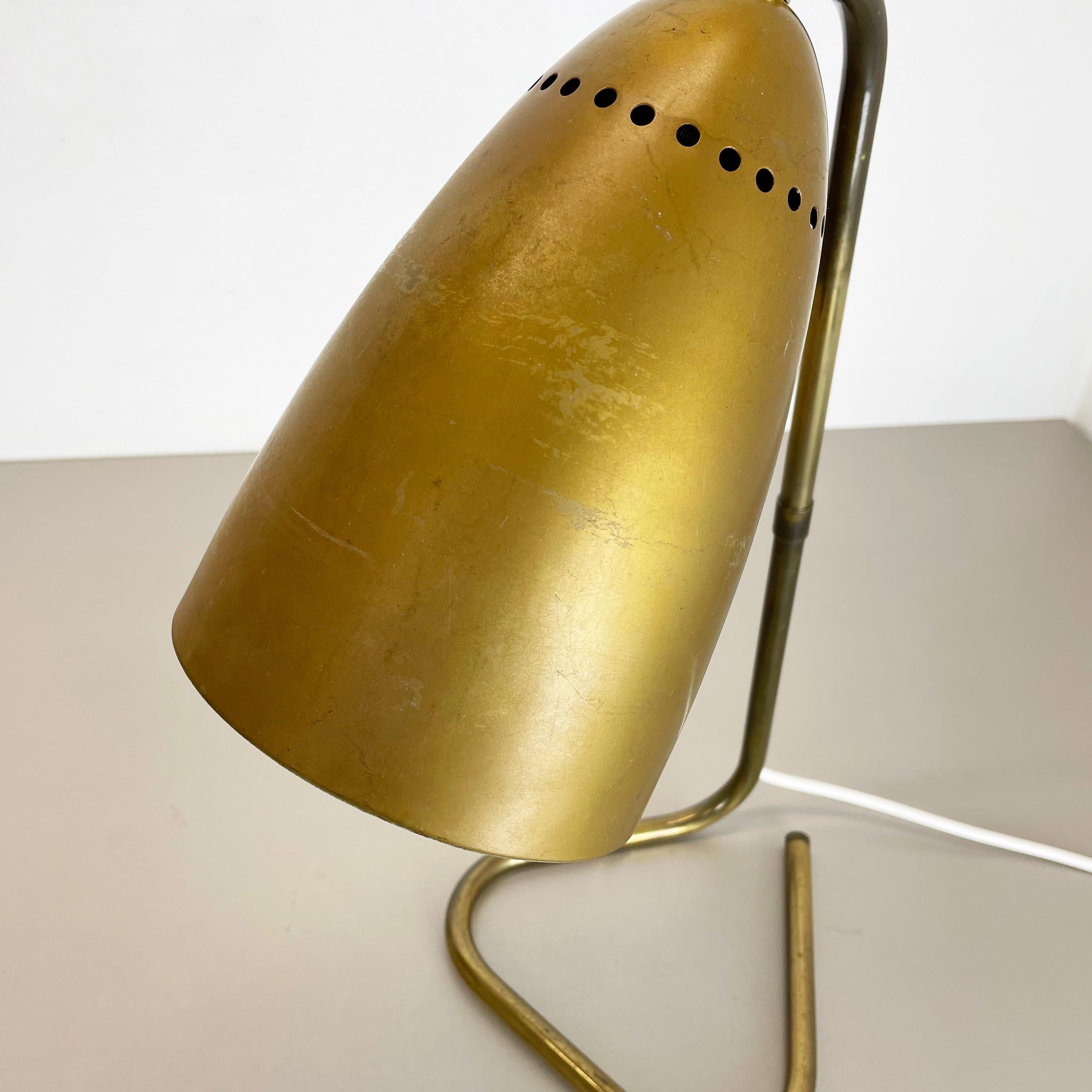 Original Kalmar Style Hollywood Regency Brass Table Light, Austria, 1950s For Sale 1