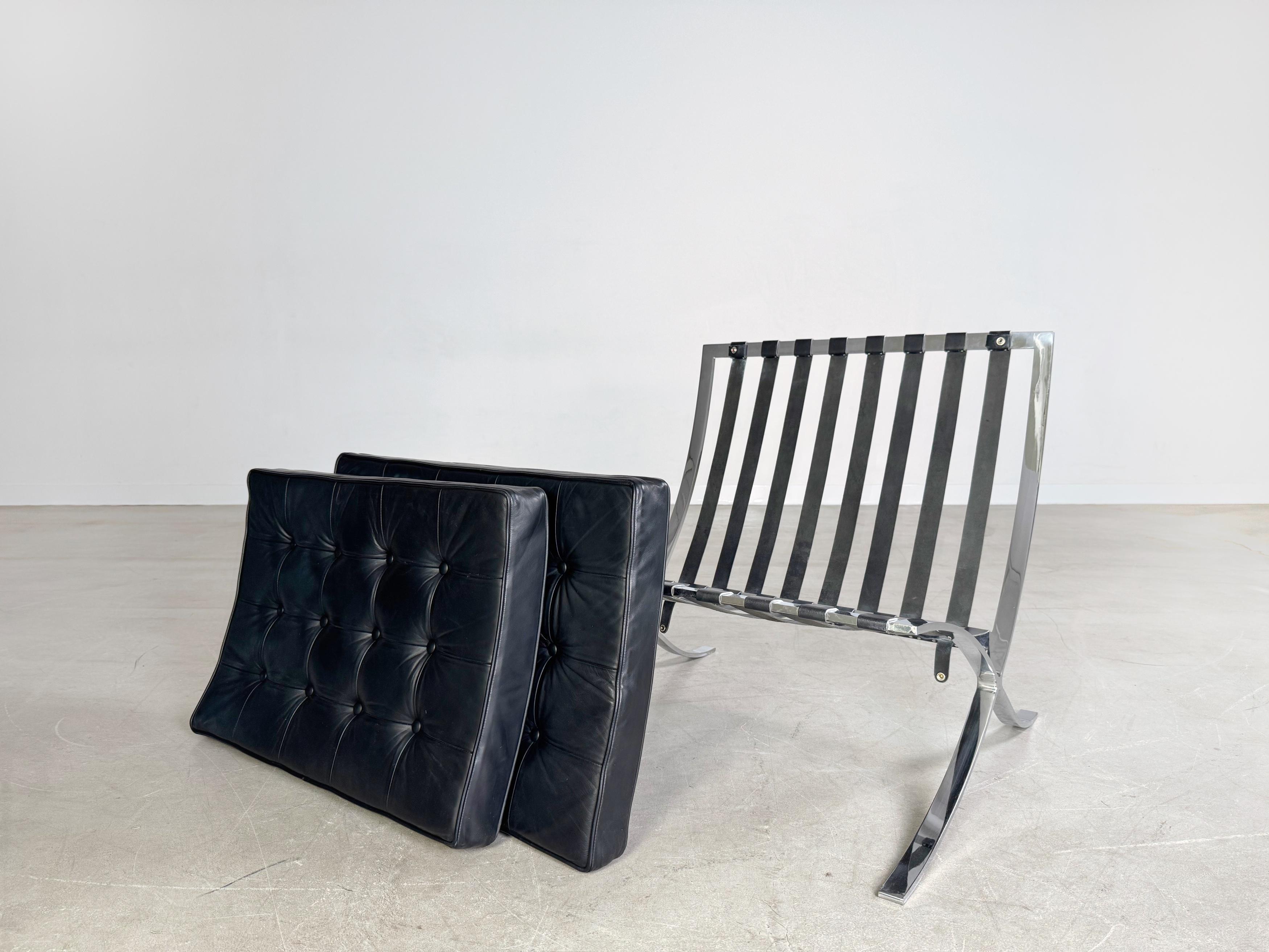 Original Knoll Intenational Barcelona chair Mies van der Rohe 1
