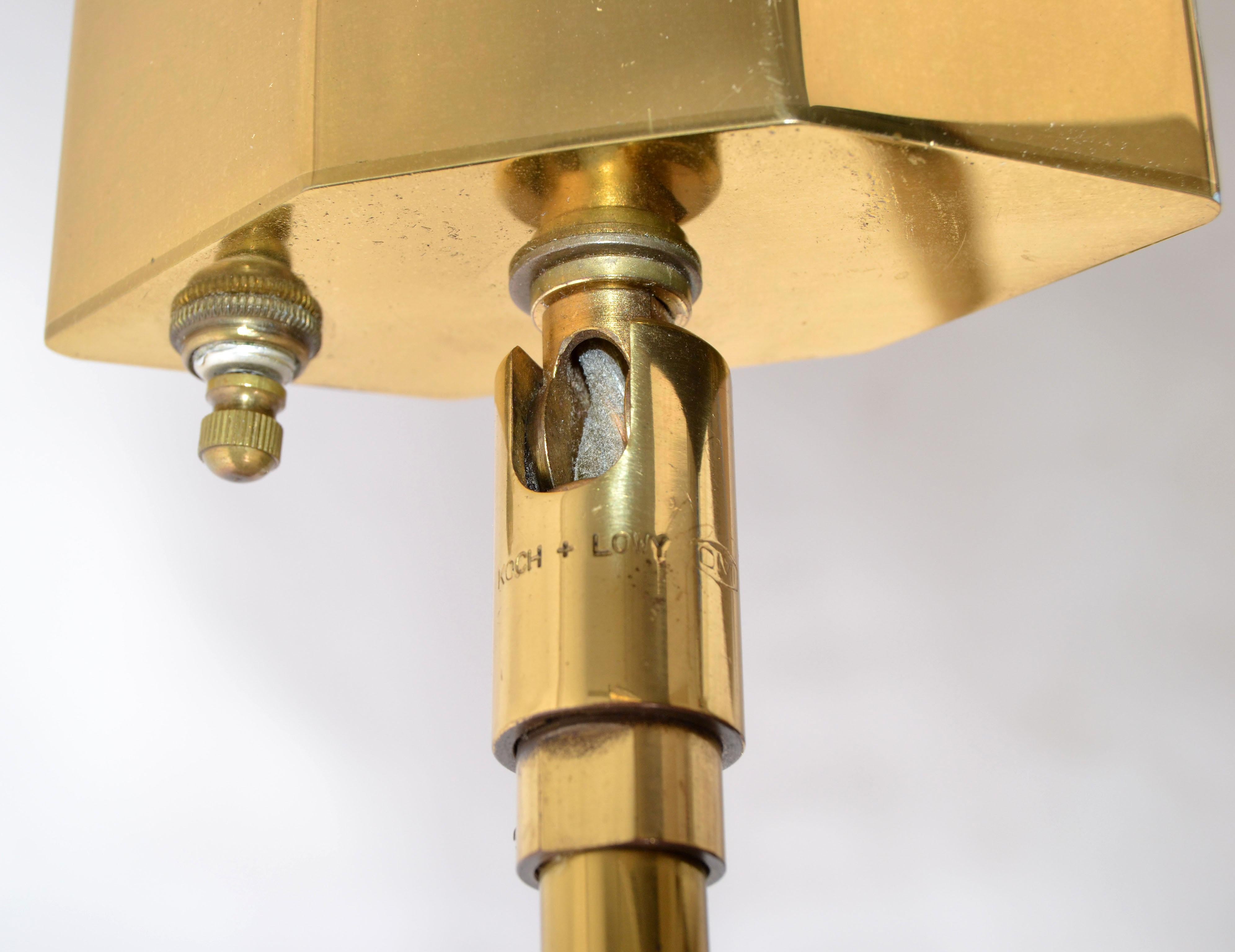 Original Koch & Lowy Articulated Polished Brass Floor Lamp Mid-Century Modern In Good Condition For Sale In Miami, FL