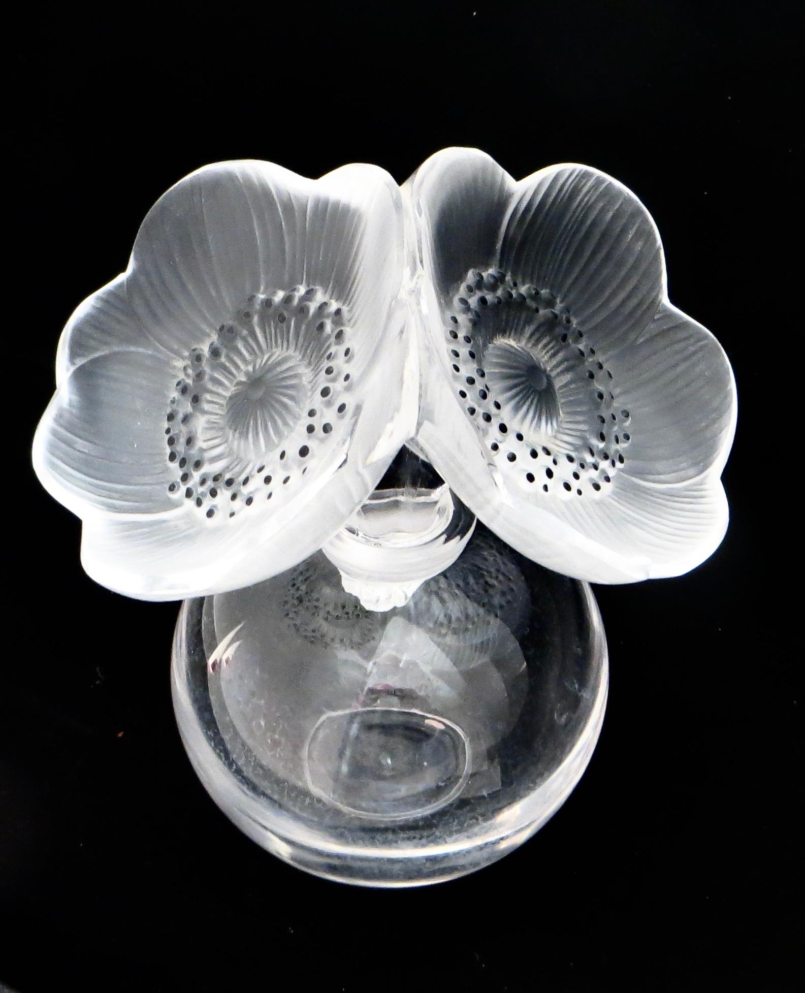 Metà XX secolo Bottiglia di profumo originale Lalique 