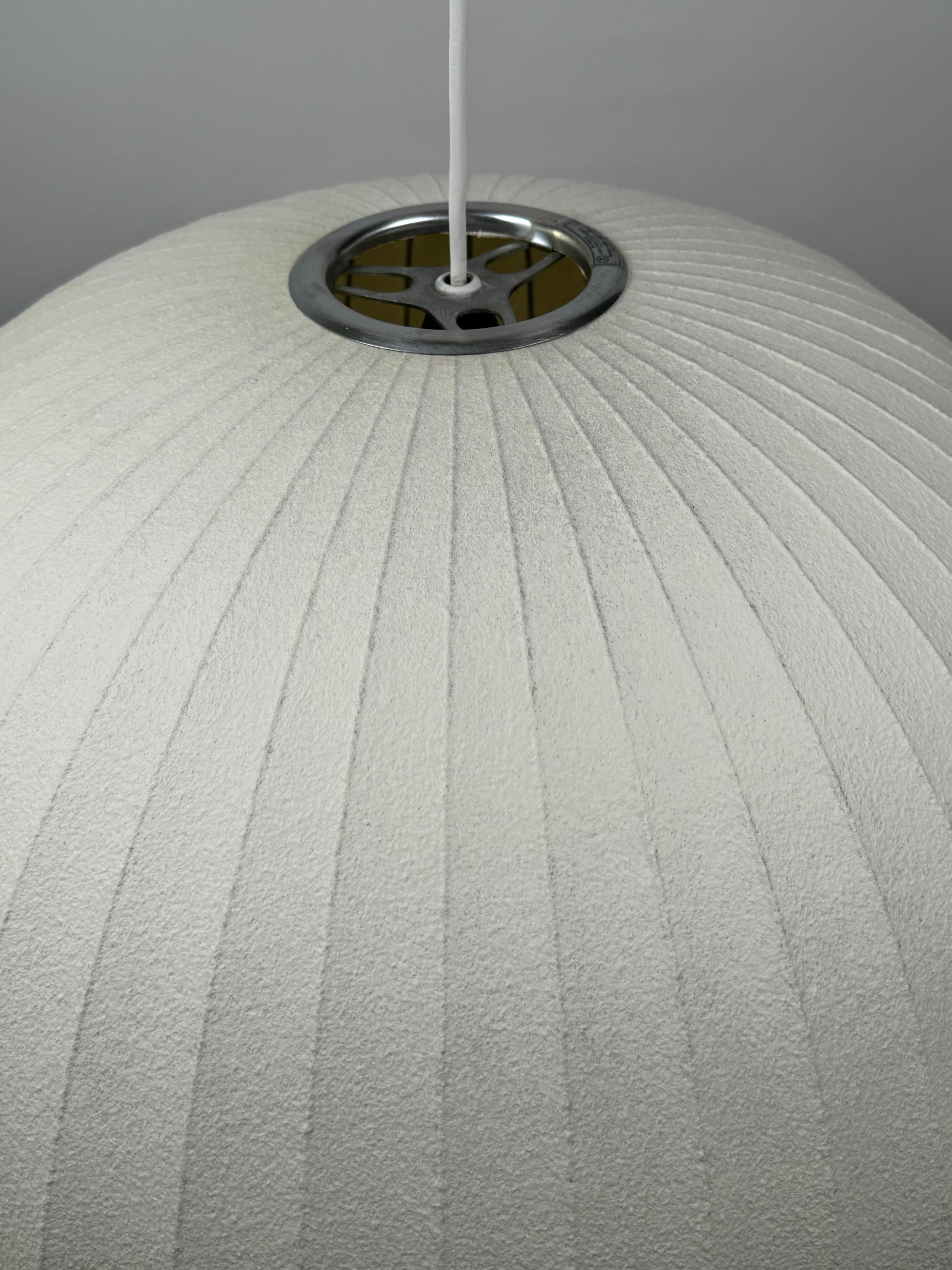 Machine-Made Original Large George Nelson Bubble Lamps for Howard Miller (B)