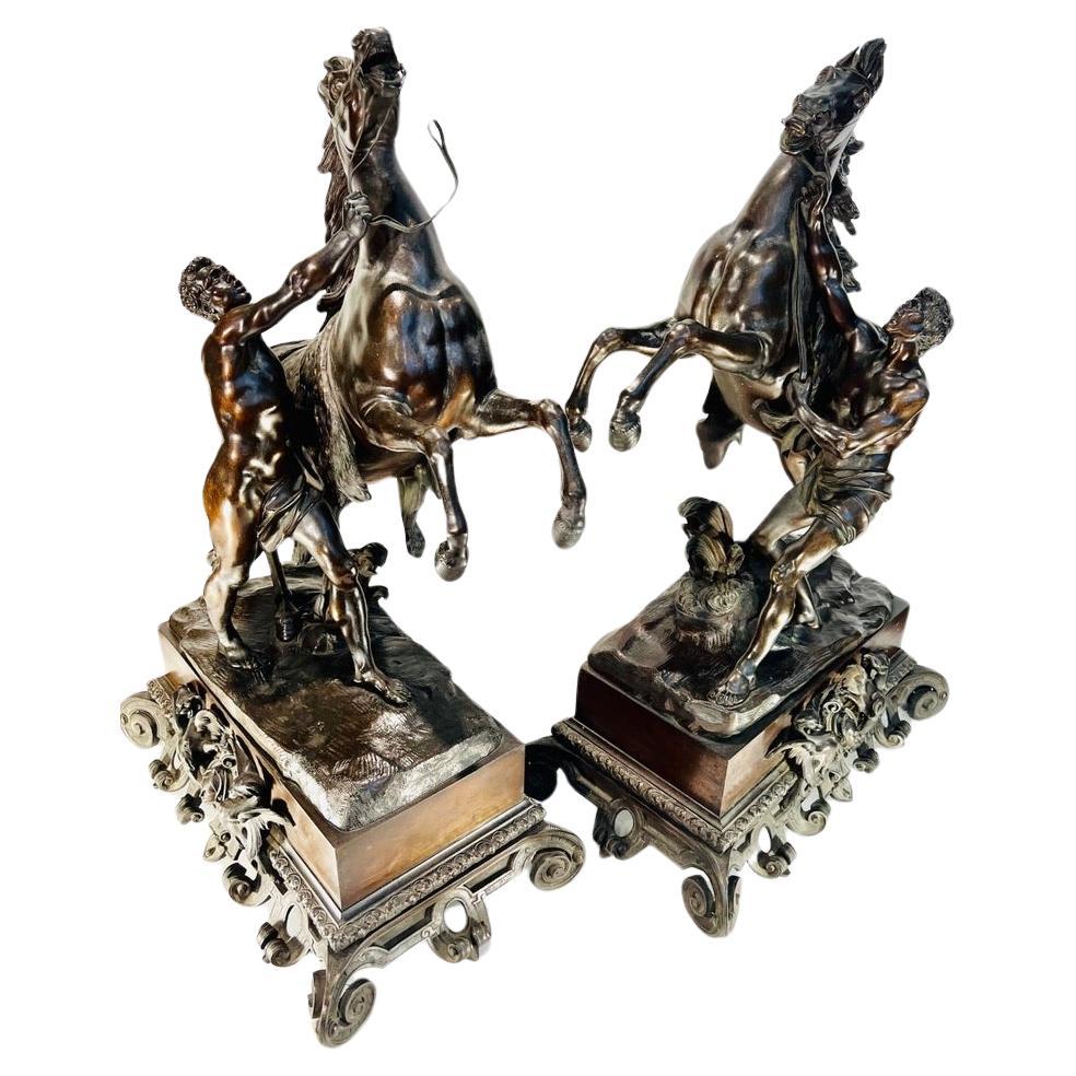 Grande paire originale de bronzes "Chevaux de Marli" france circa 1850 en vente