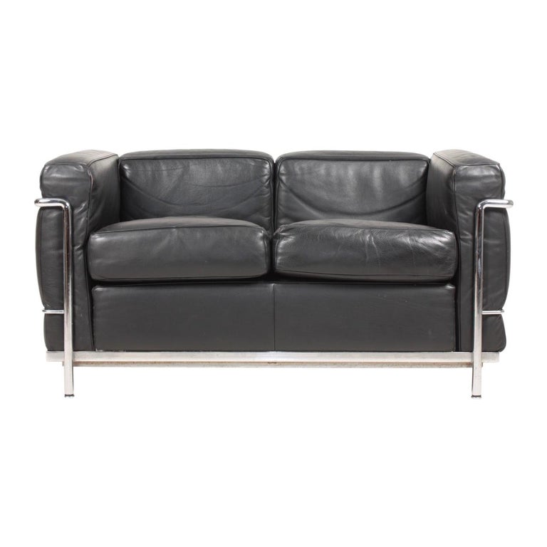 Original 'LC2' Sofa by Le Corbusier, Jeanneret and Perriand for Cassina For  Sale at 1stDibs