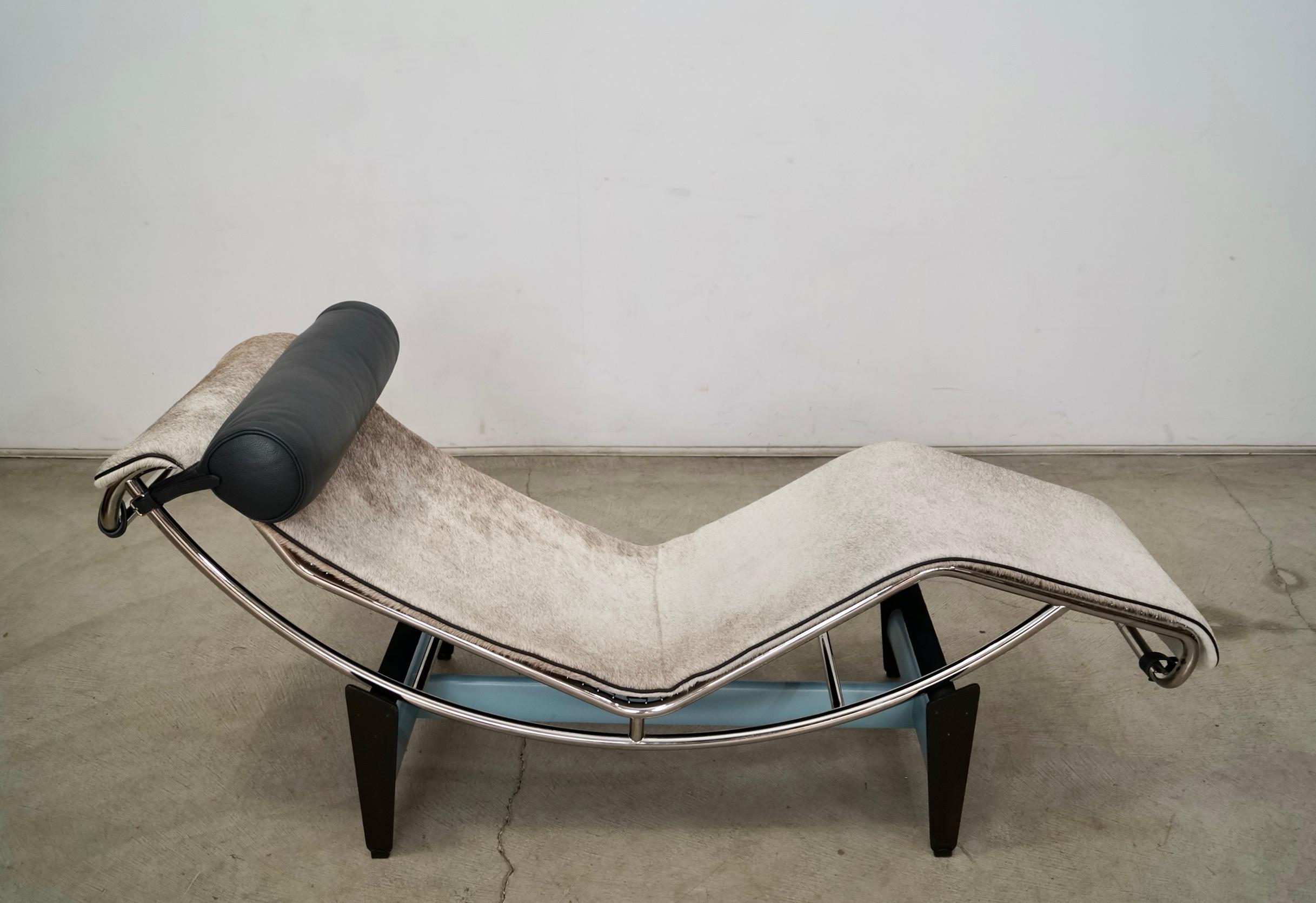 Original Le Corbusier LC4 Chaise Lounge Chair For Sale 2