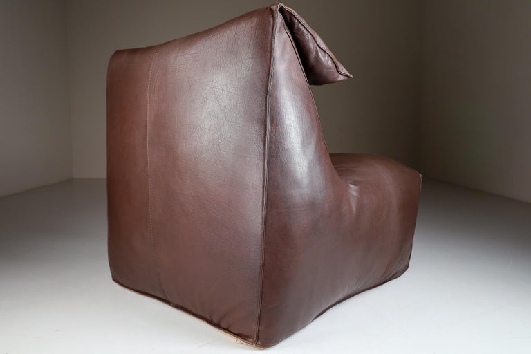 Original Leather Lounge Chair & Pouf Le Bambole by Mario Bellini for B&B Italia For Sale 9